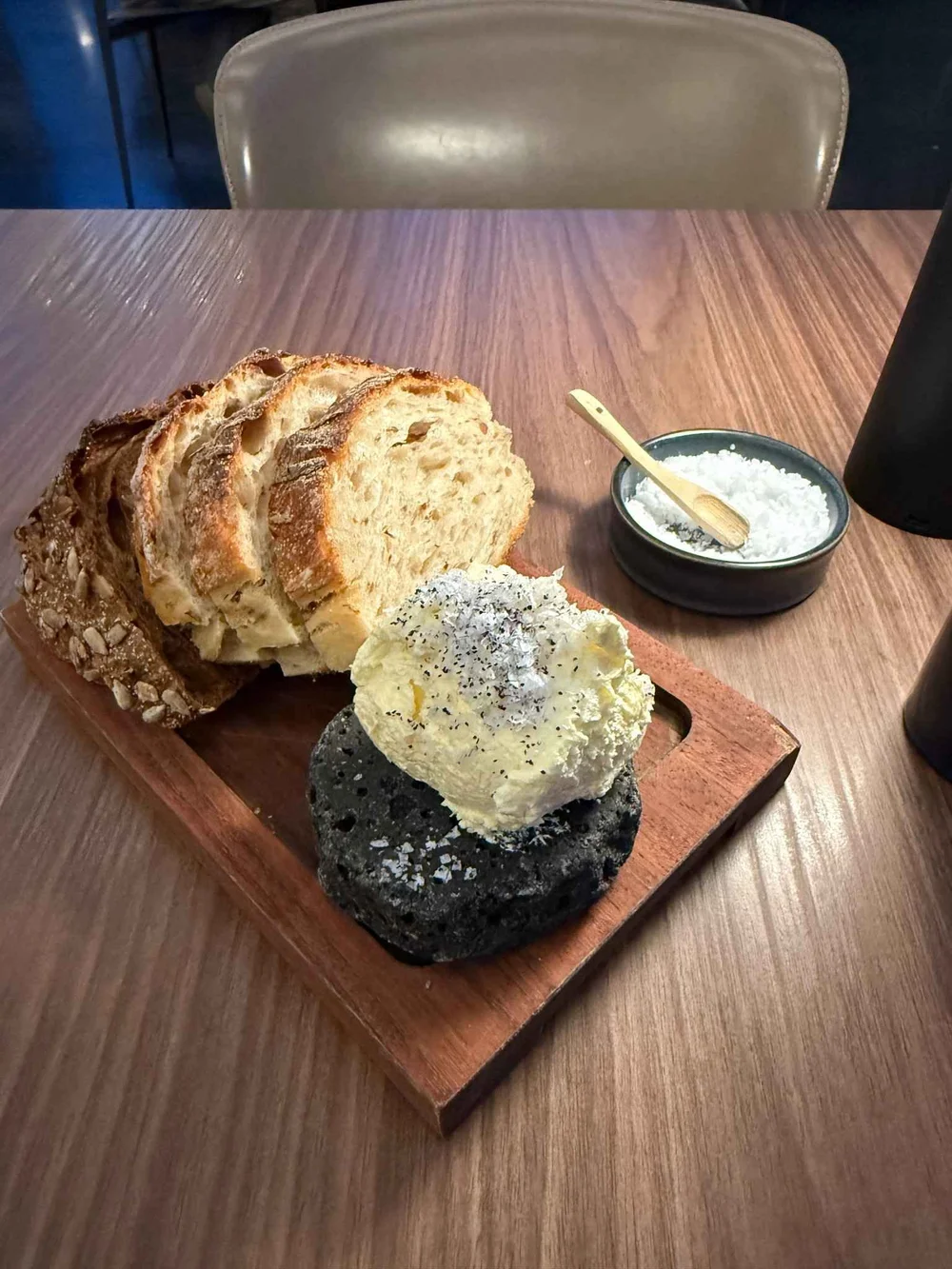 blue-lagoon-iceland-moss-restaurant-fresh-bread-butter.jpeg