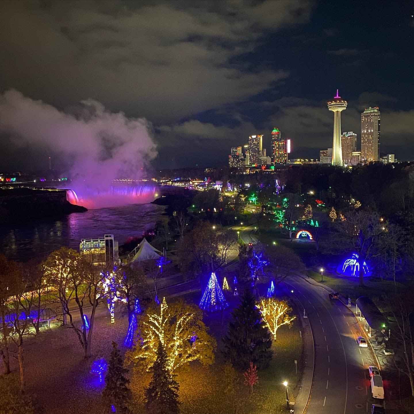 niagara-falls-canada-night-illumination-skyline.jpg