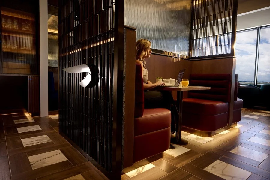 british-airways-miami-lounge-concorde-dining-room-900x600.jpg