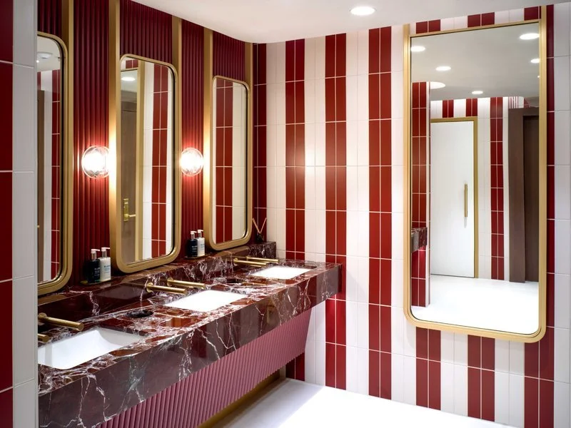 british-airways-miami-lounge-striped-washrooms-800x1000.jpg