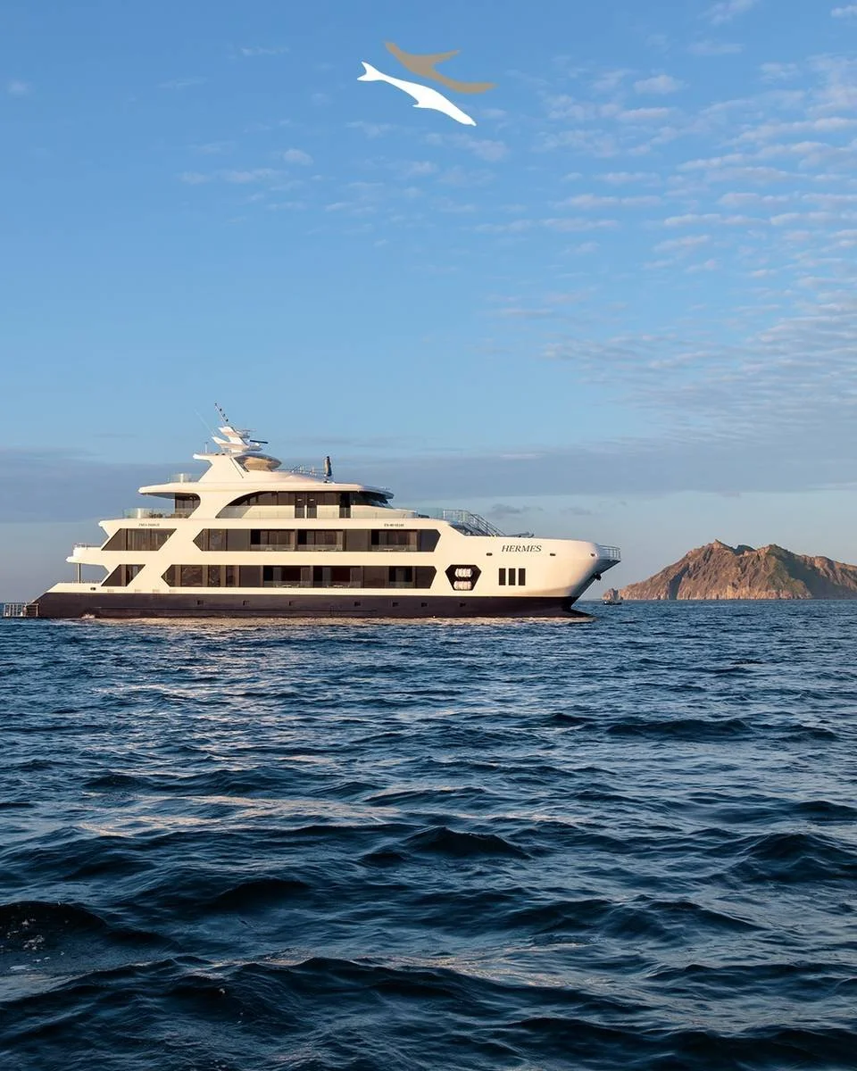 hermes-expedition-yacht-at-sea-galapagos.jpeg