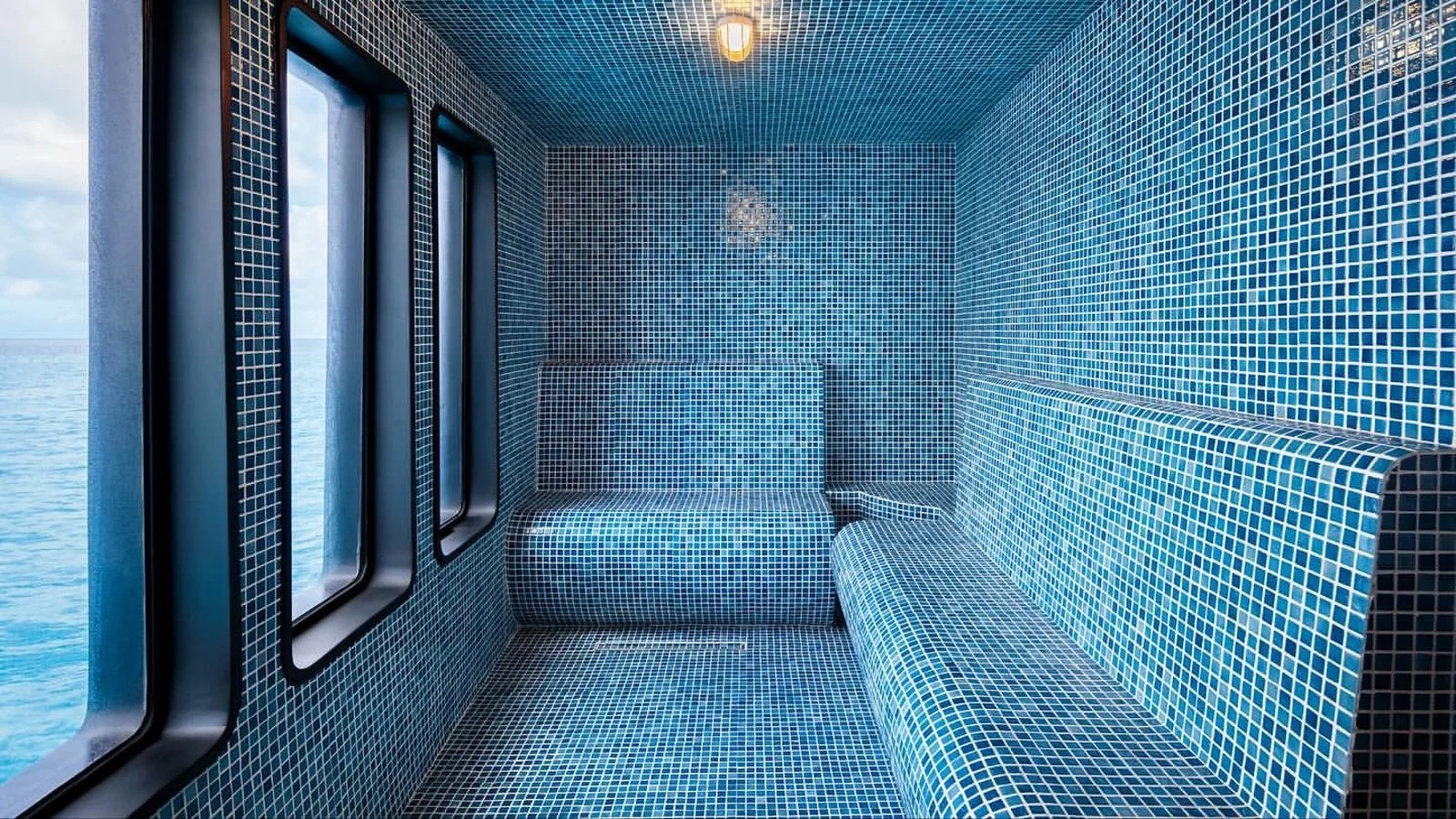hermes-galapagos-mega-catamaran-sea-view-steam-room.jpg