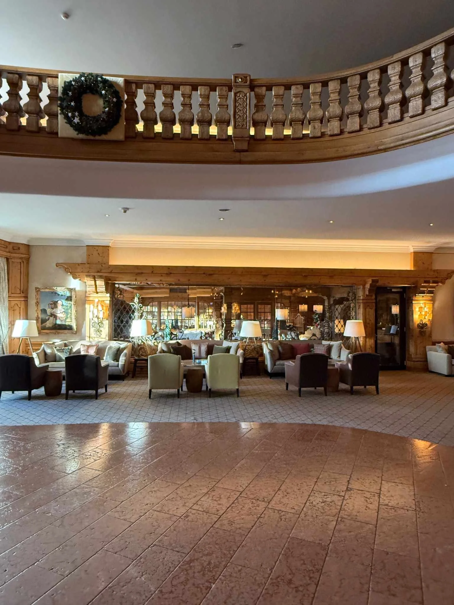 interalpen-hotel-tyrol-grand-lobby-seating-area.jpg