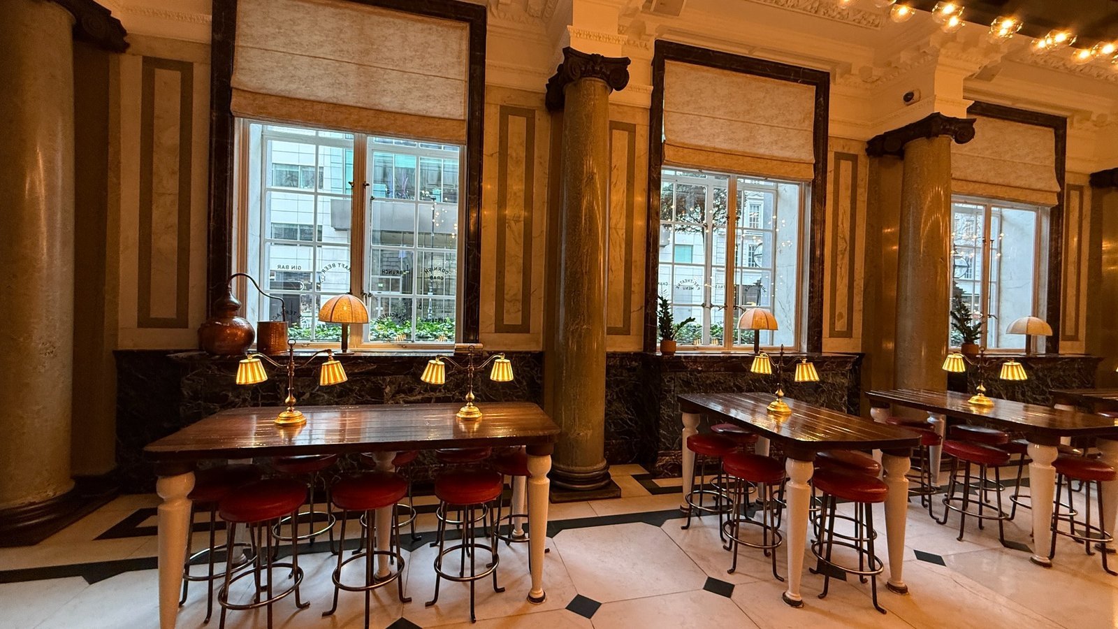 rosewood-london-marble-pillars-lounge.jpg