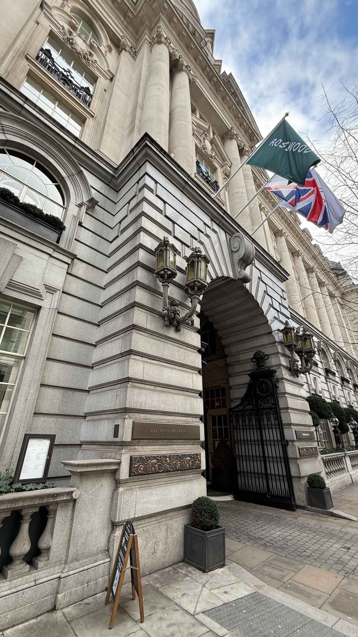 rosewood-london-exterior-flags-holborn.jpg