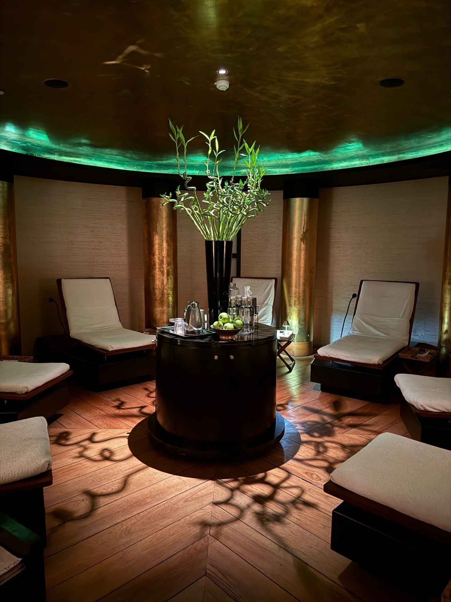 rosewood-london-spa-relaxation-room.jpg