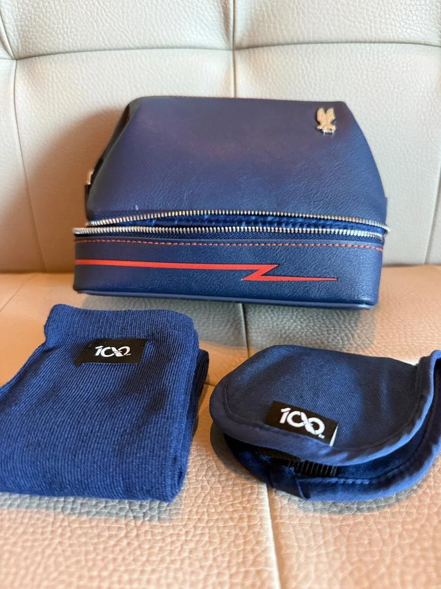 american-airlines-first-class-sleep-kit-eye-mask-socks.jpg