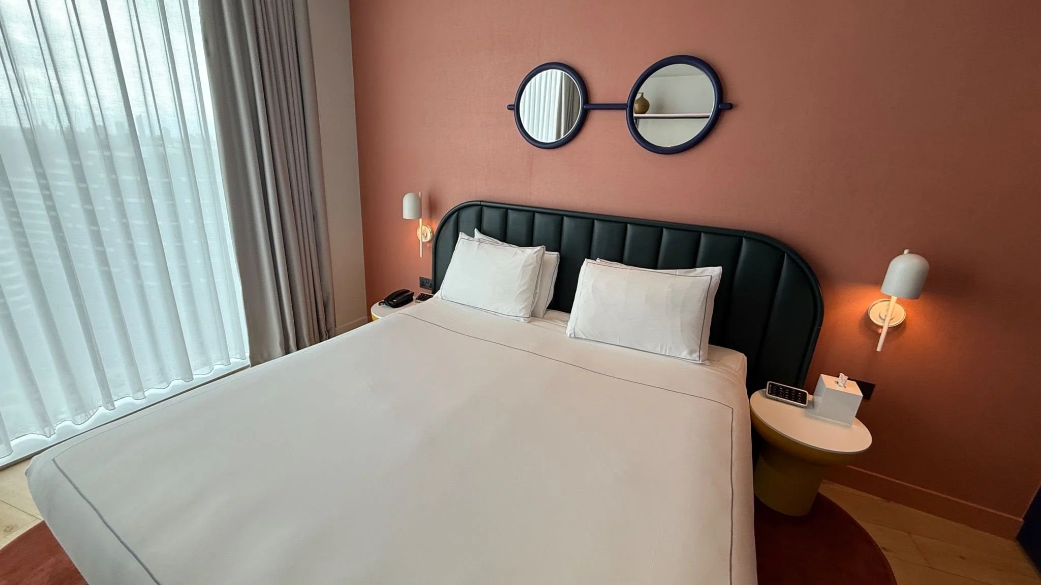 artotel-london-battersea-modern-bedroom.jpg