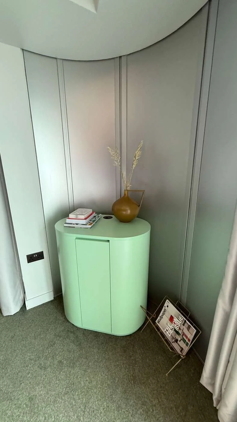 artotel-london-battersea-room-storage.jpg