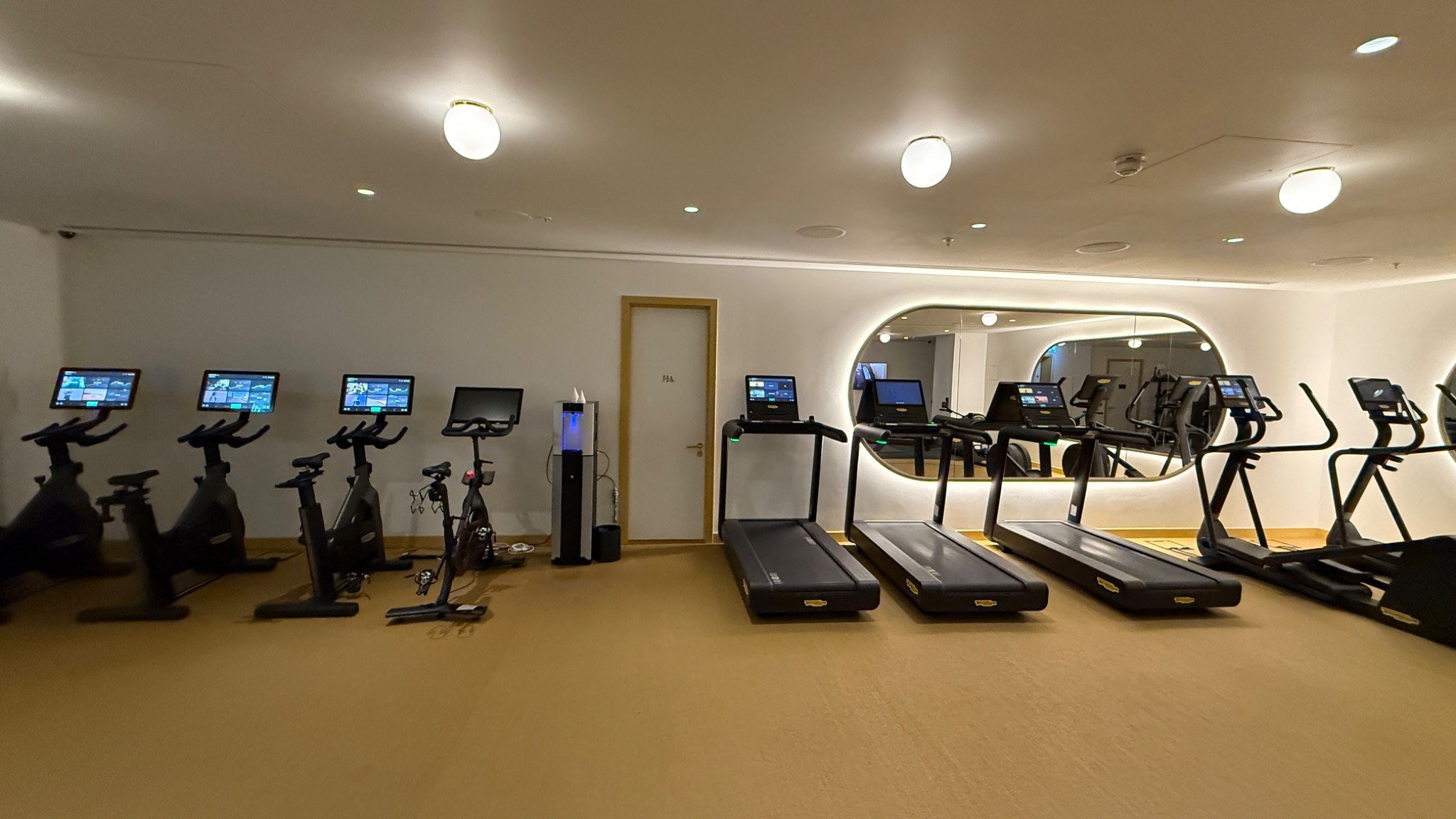 artotel-battersea-gym-cardio-area.jpg