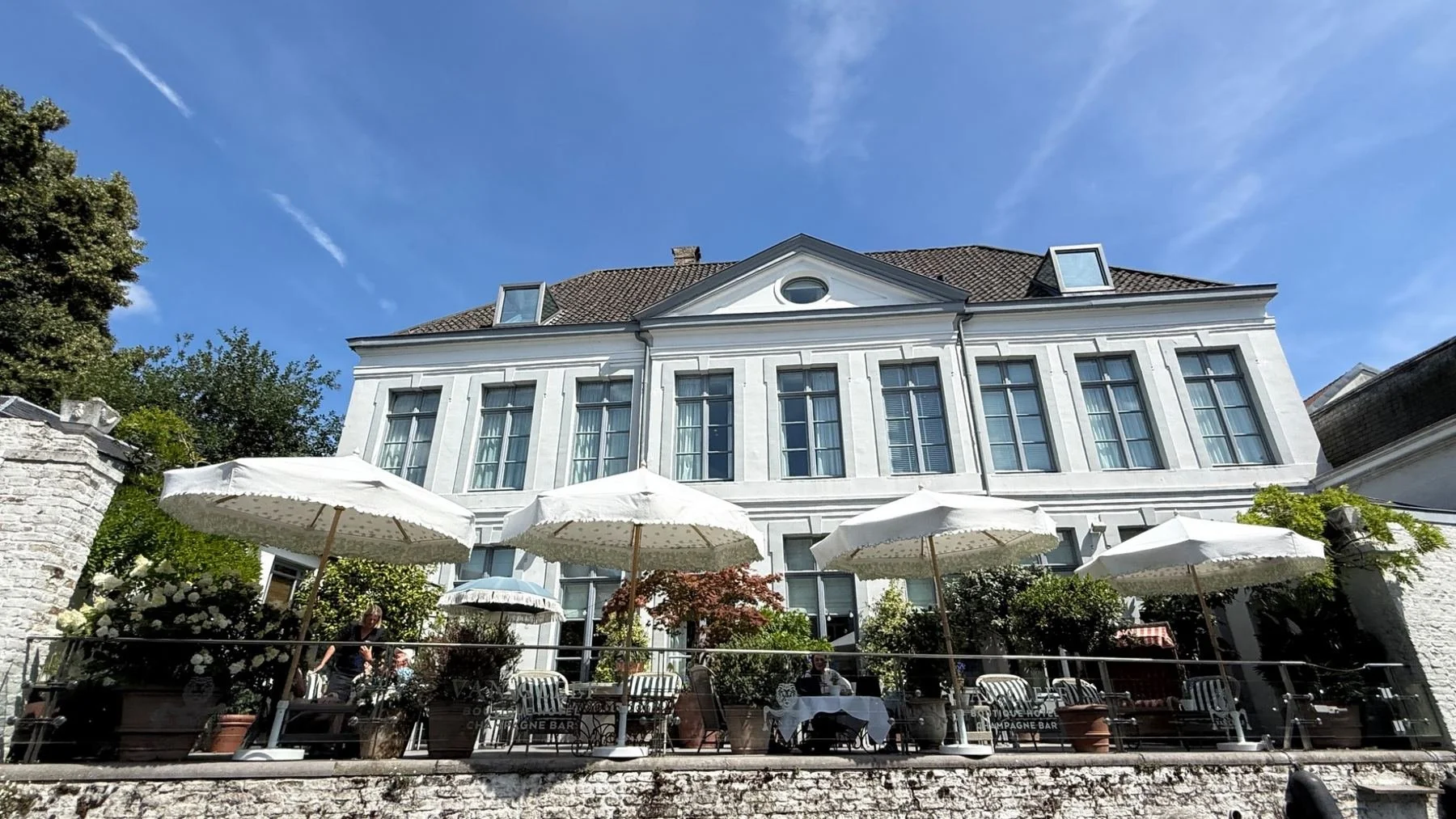 hotel-navarra-bruges-garden-terrace.jpg
