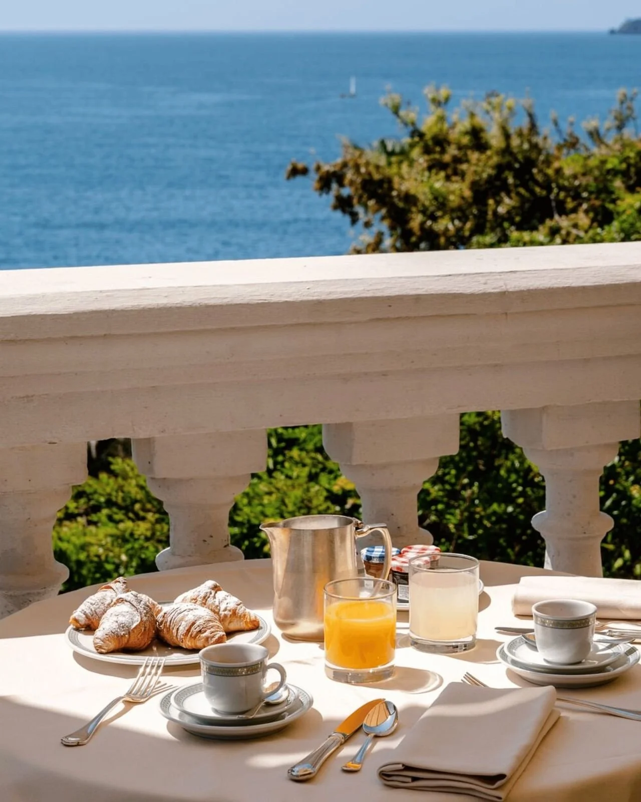excelsior-palace-portofino-coast-breakfast-sea-view.jpg
