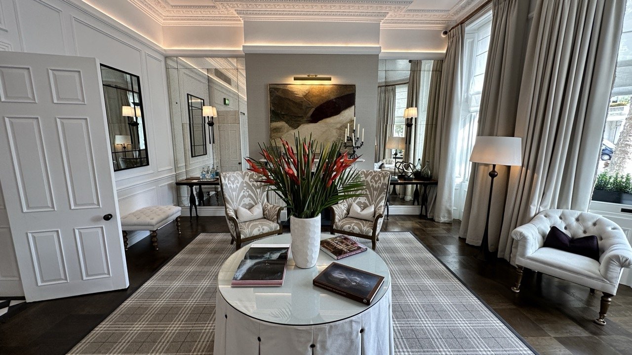 The Adria Lounge
