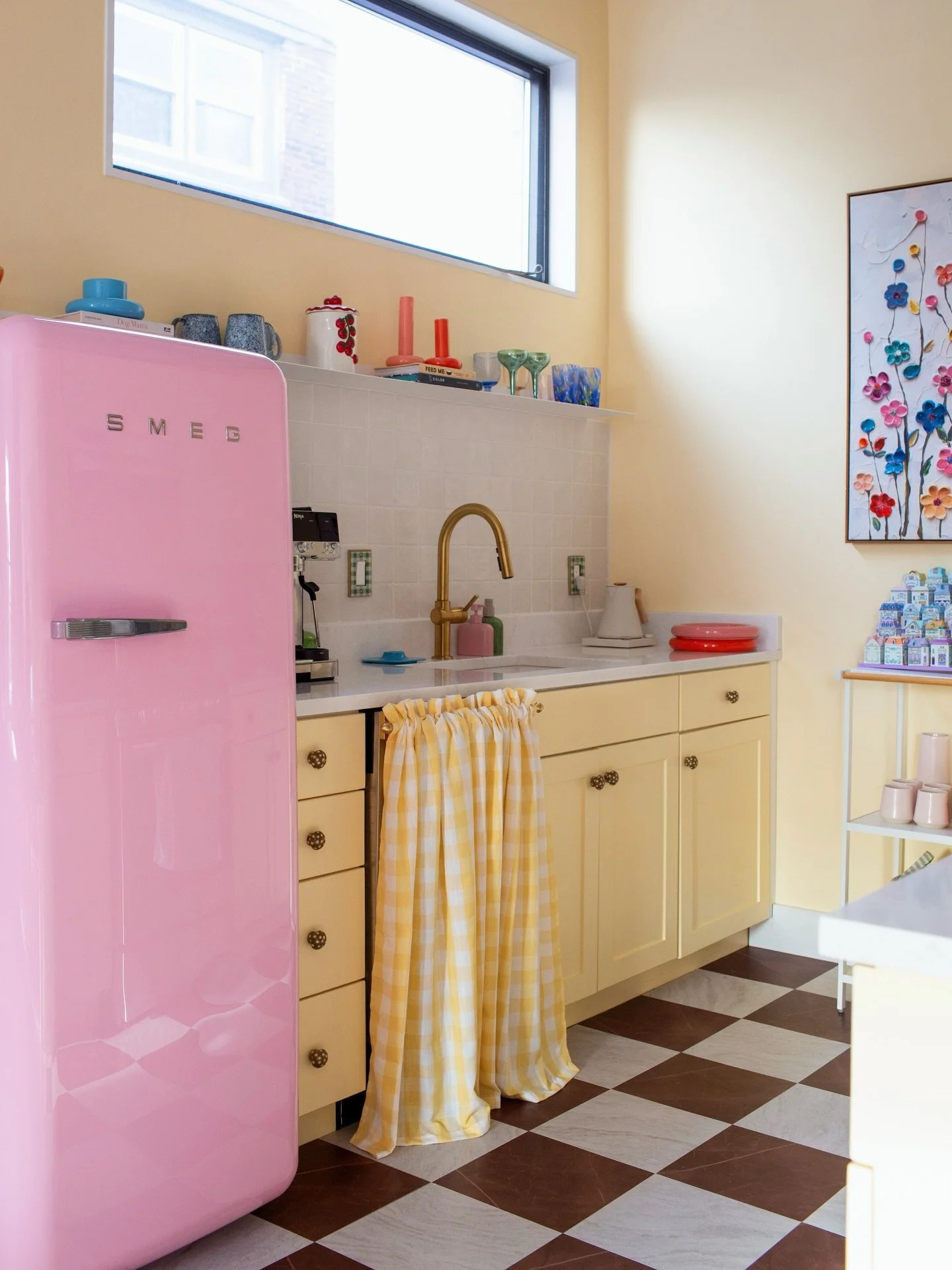 January has been heavy, but finding joy in small moments at home - sunshine, color, Ari, and the ordinary days. 

I picked up my canon 6D again, a camera I had saved up for in a very different chapter of my life. It&rsquo;s been nice to slow down and