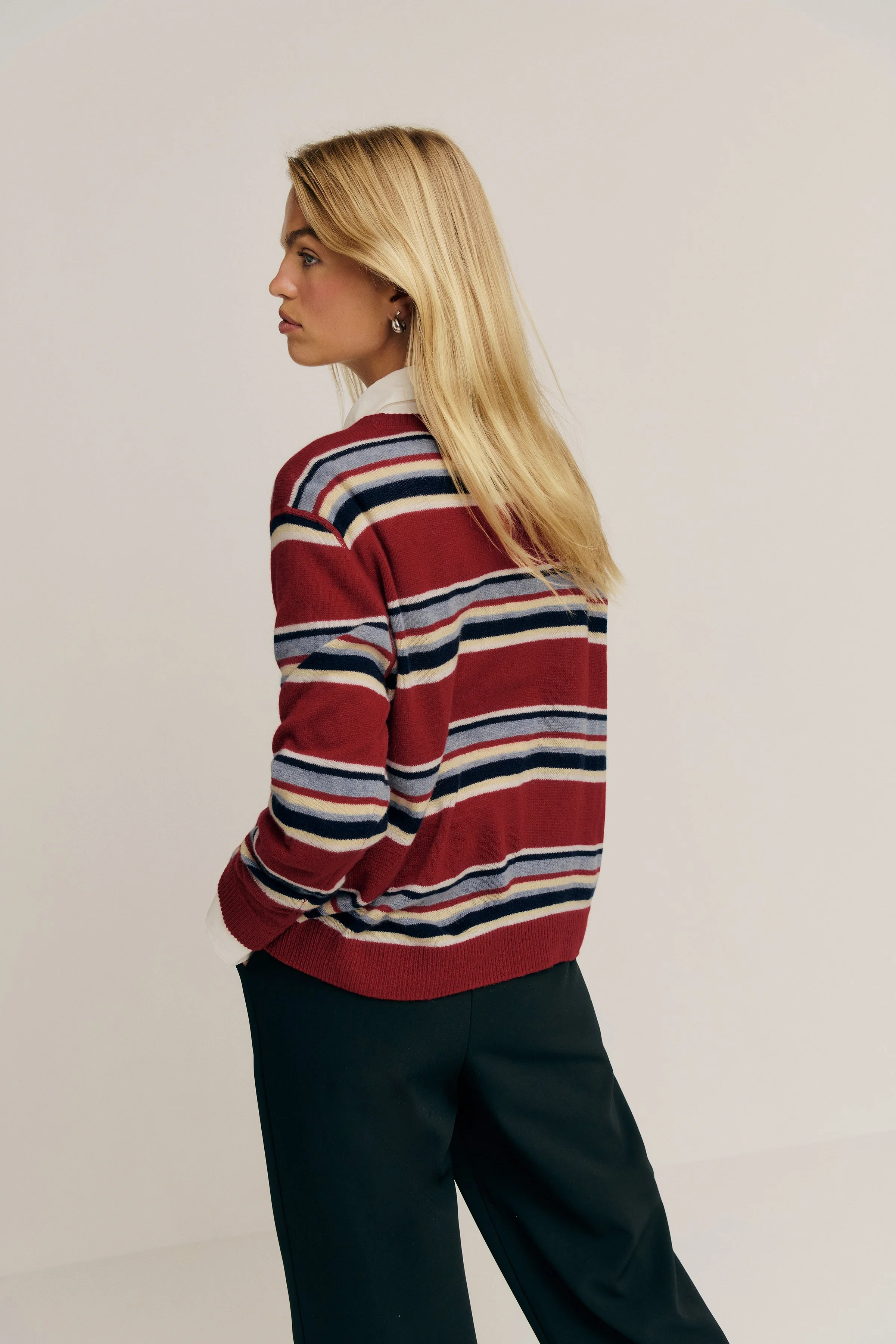 2024_07_30_CASHMERE_BOYFRIEND_SWEATER.1303680.CRIMSON_MULTI_STRIPE_157.jpg