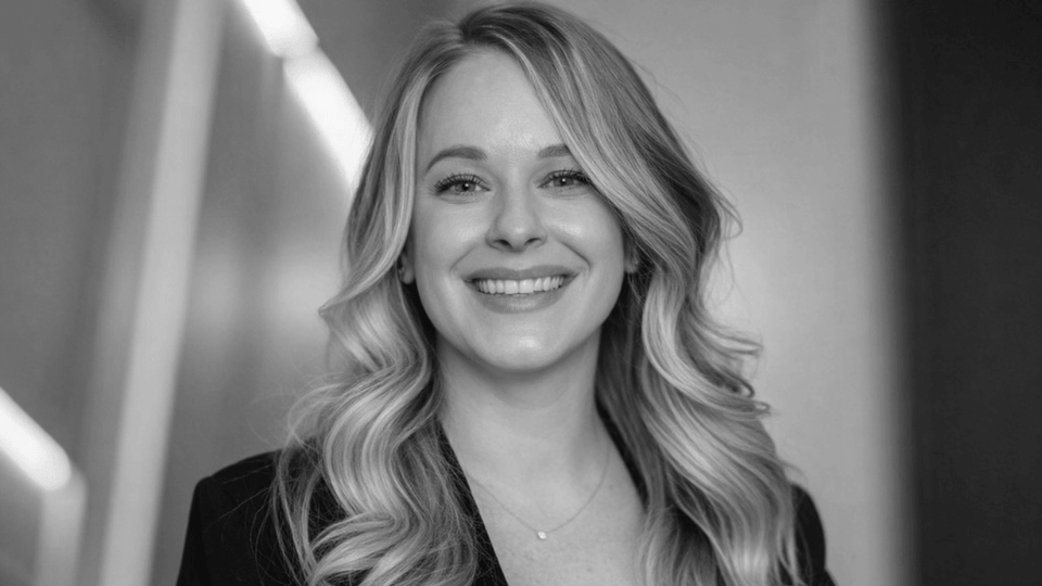 Dana, hairstylist at Spazio Design Capillaire in Gatineau