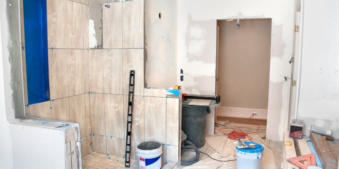 Bathroom Remodeling in Los Angeles: From Small Upgrades to Spa-Like Retreats