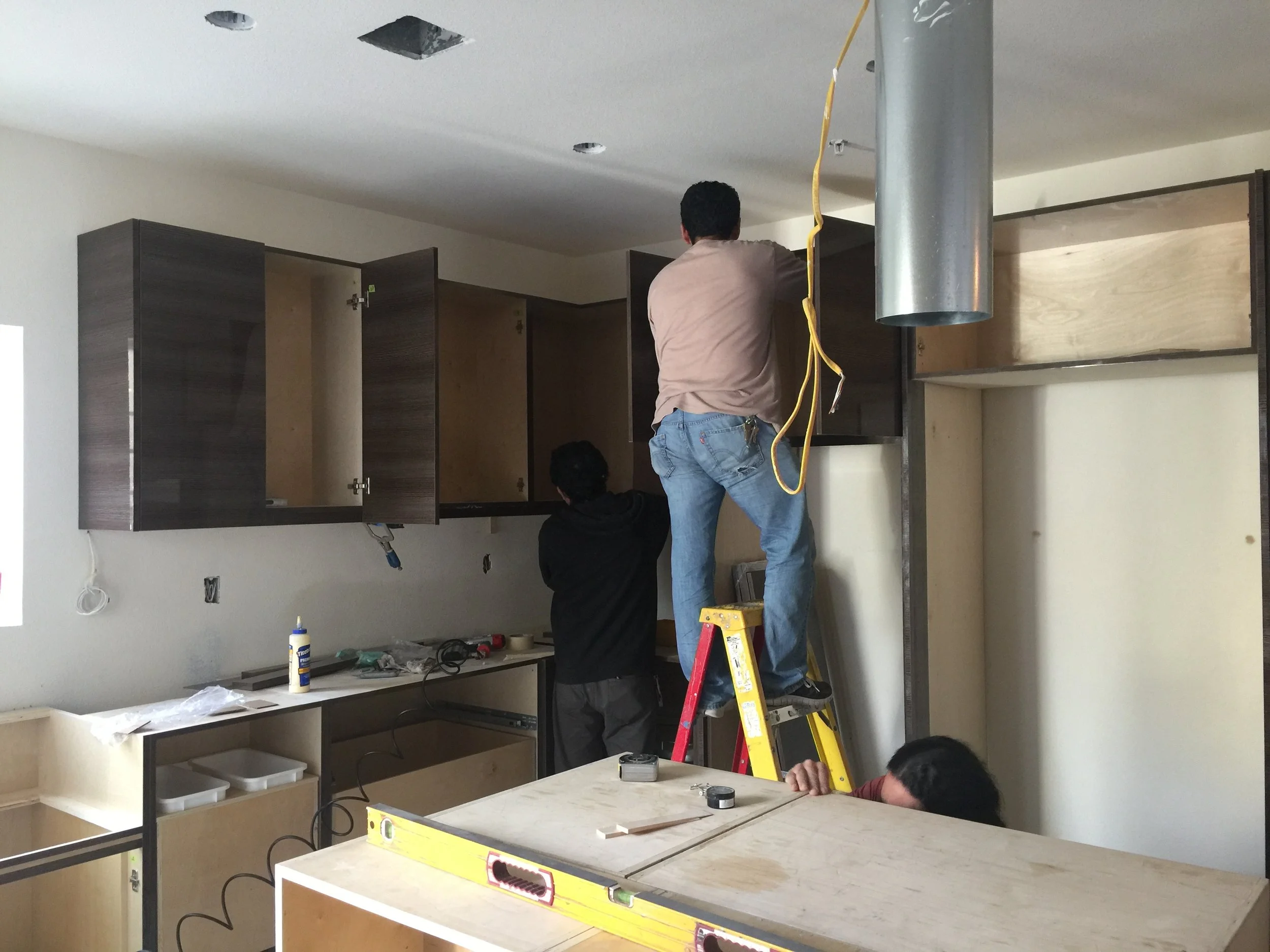 CABINETS INSTALLATION