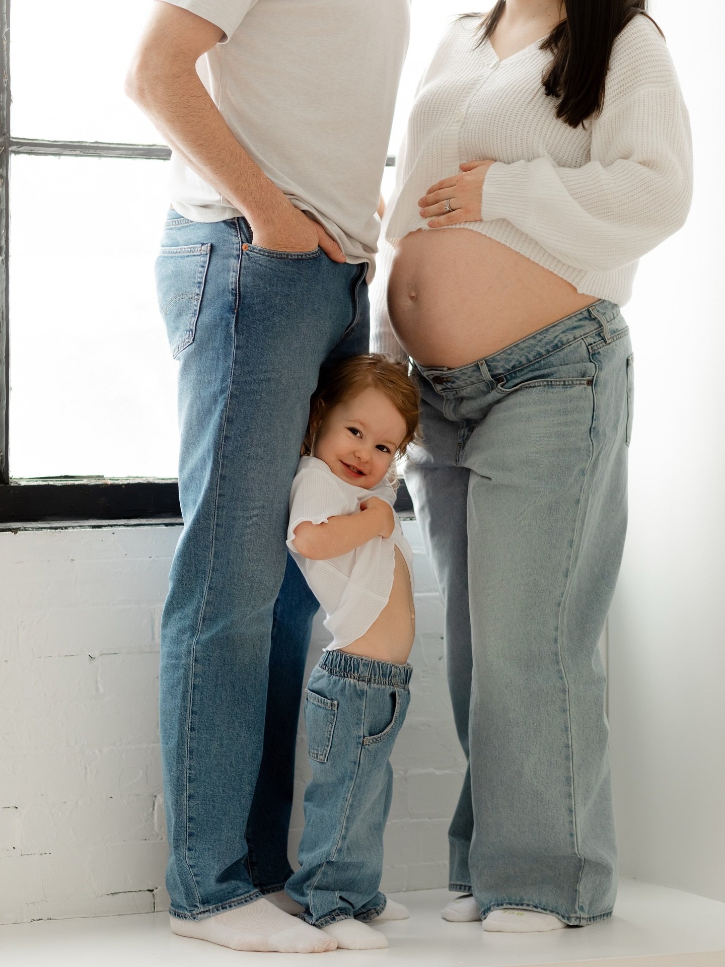 We couldn&rsquo;t stop looking at this album, just absolutely adorable 🥹

It also fully represents the perks of shooting at Melrose (so many potential backdrops!) which one is your favourite?
 
captured by @kristintownphotography
