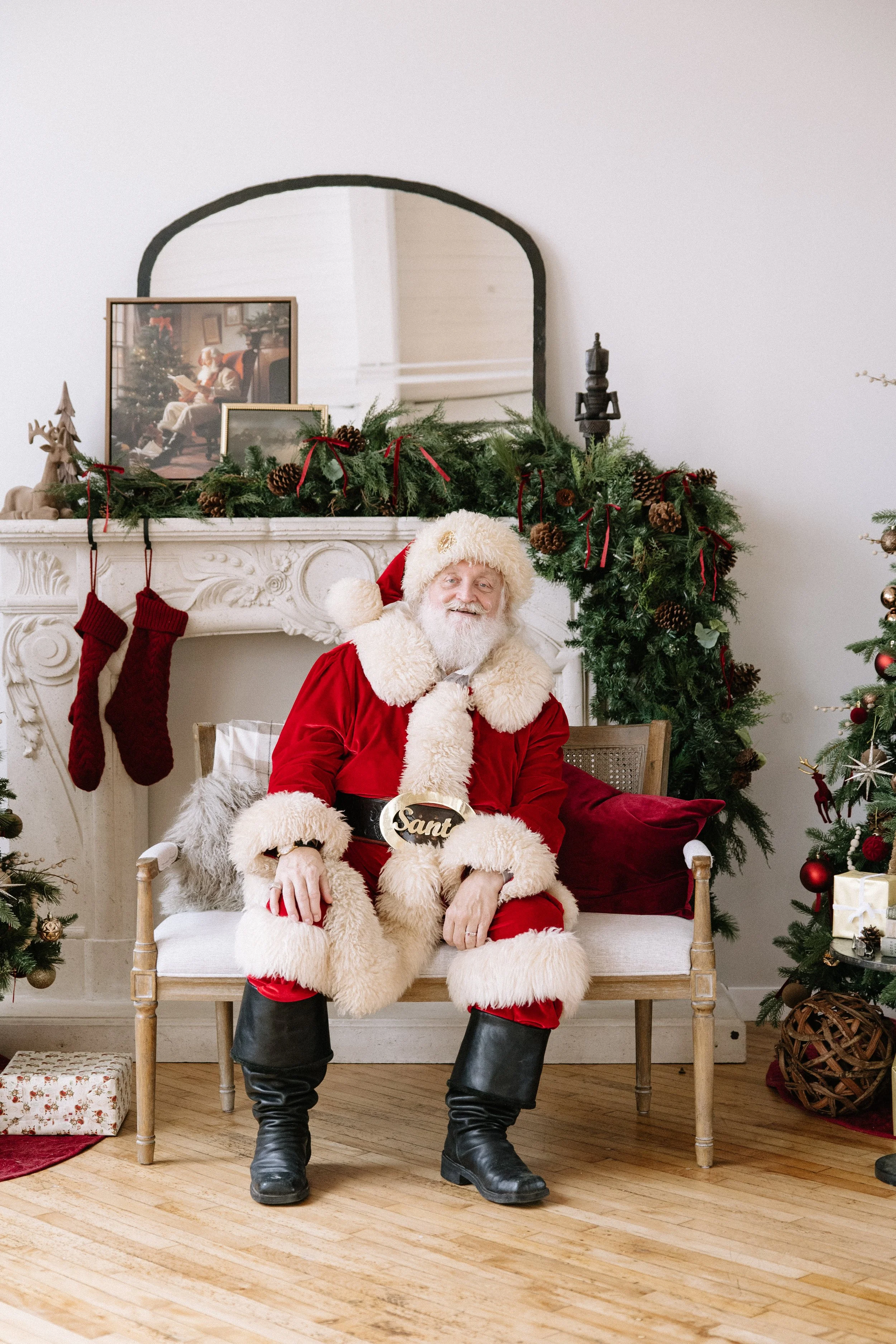 Holiday Photos with Santa at Park Hill Studios