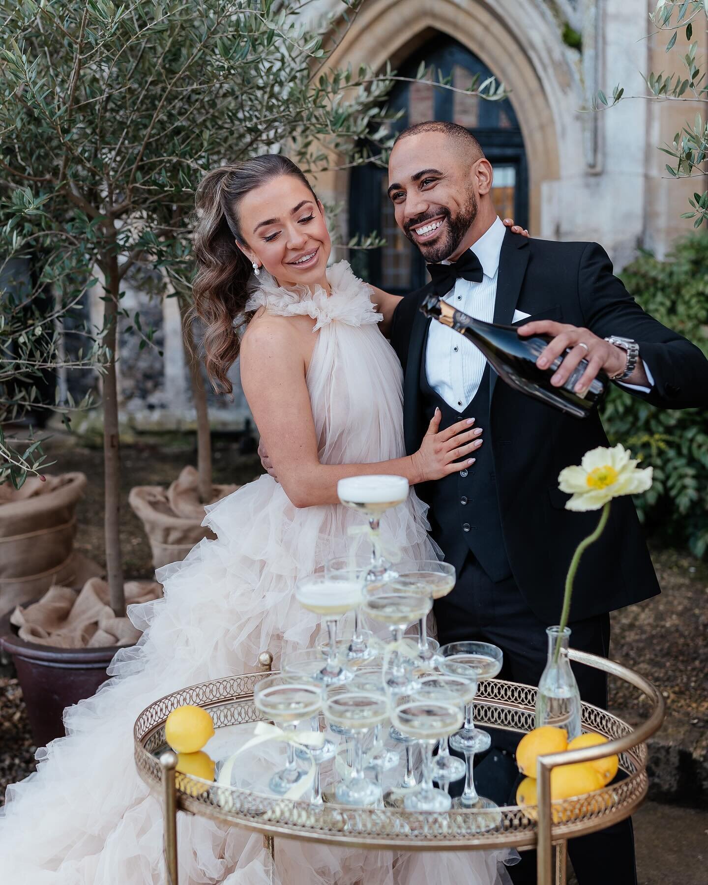 Yellow florals and Italian sunset vibes with Megan and Isaiah ✨

I loved everything about this day - the textures, the warm Mediterranean colours, glorious sunshine and a bridal look like no other 😍
 
I was delighted to be able to shoot alongside @b