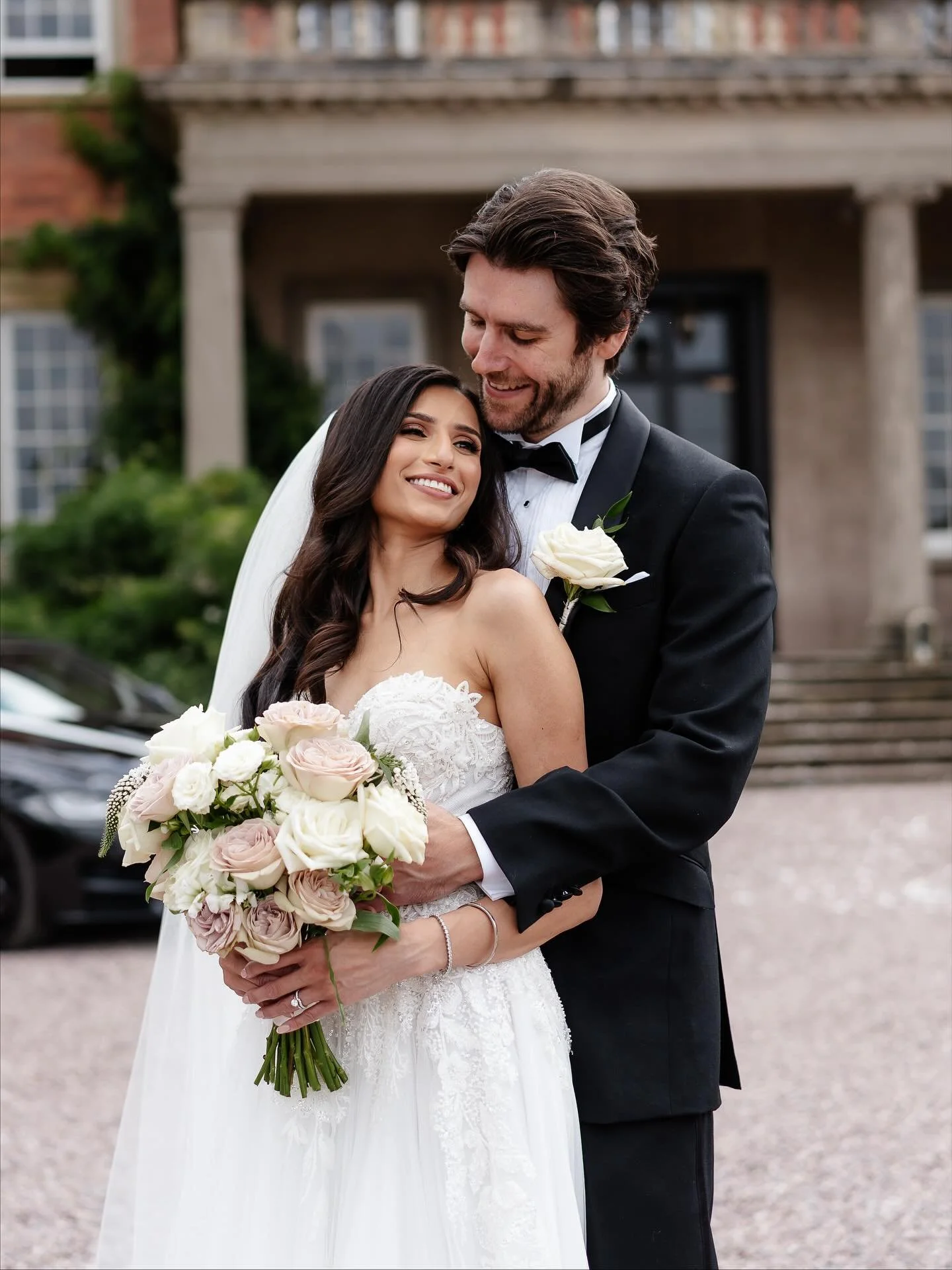 A few more favourites from Jasi and Ryan&rsquo;s final gallery from their gorgeous wedding at Davenport House ✨

Jasi and Ryan loved my editorial style shots which felt really natural and relaxed whilst still capturing the classy vibes in a timeless 
