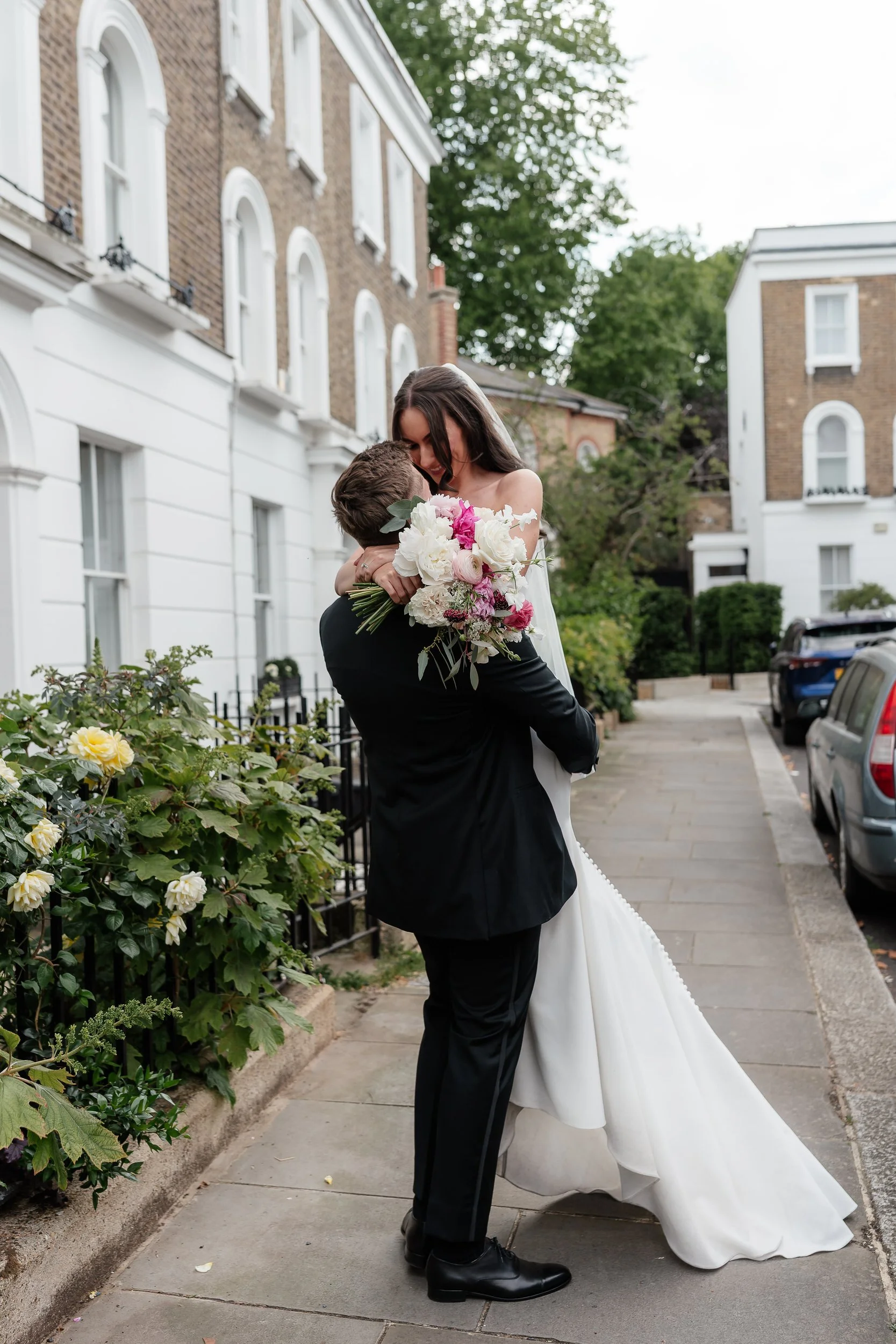 Zoe and Dan - Chelsea Town Hall -306.jpg