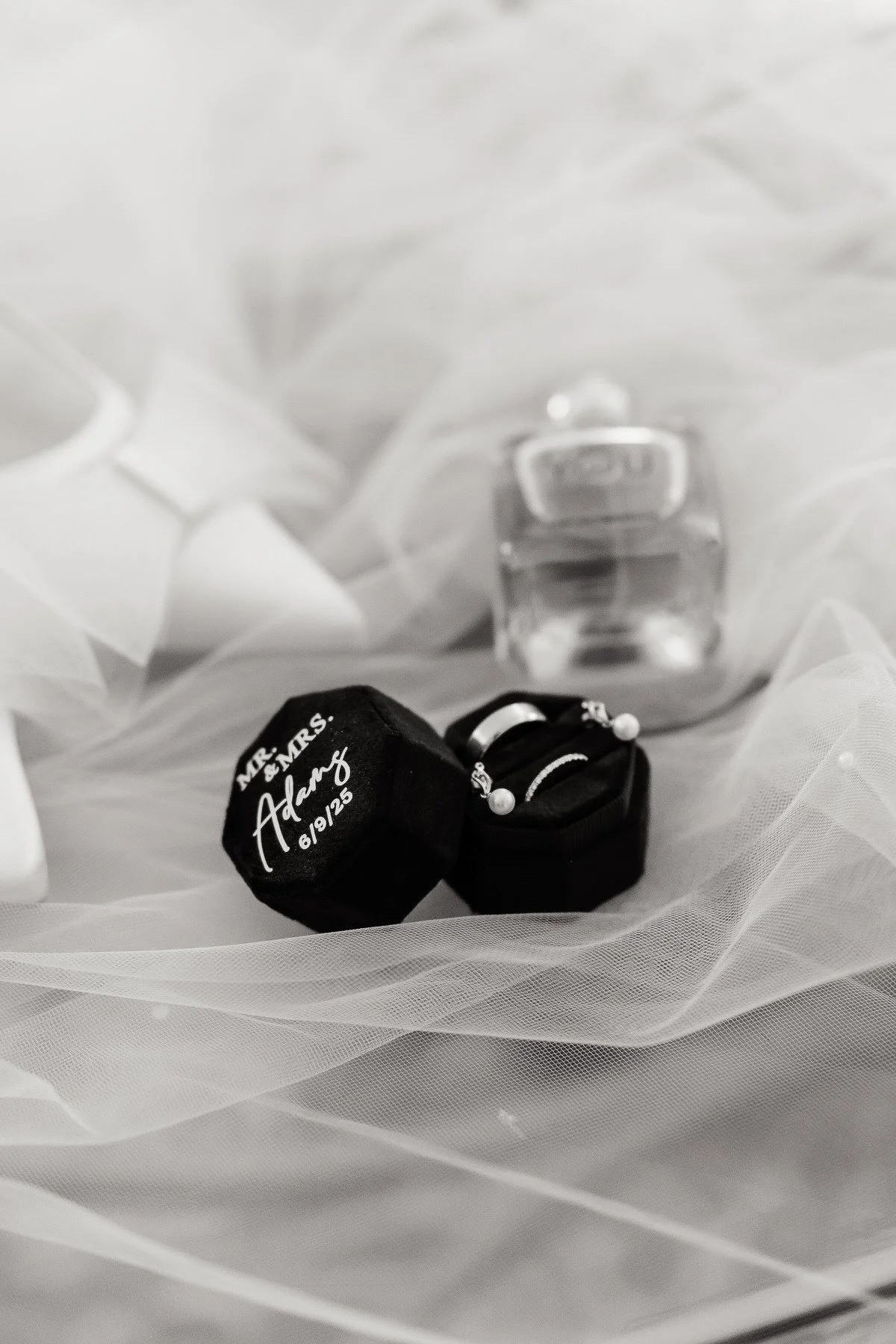 Vicki and Harry - Marylebone Town Hall - Weddings By Emma Olivia-10.jpg