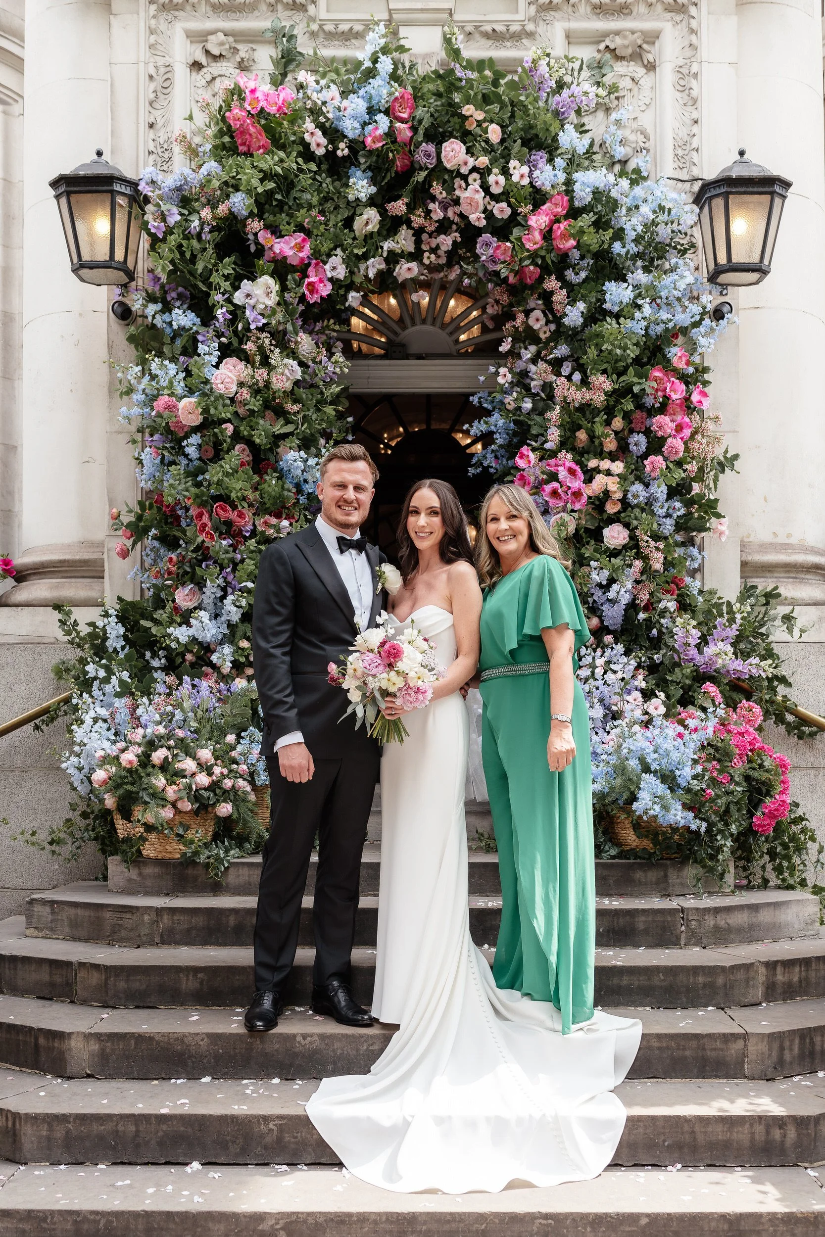 Zoe and Dan - Chelsea Town Hall -170.jpg