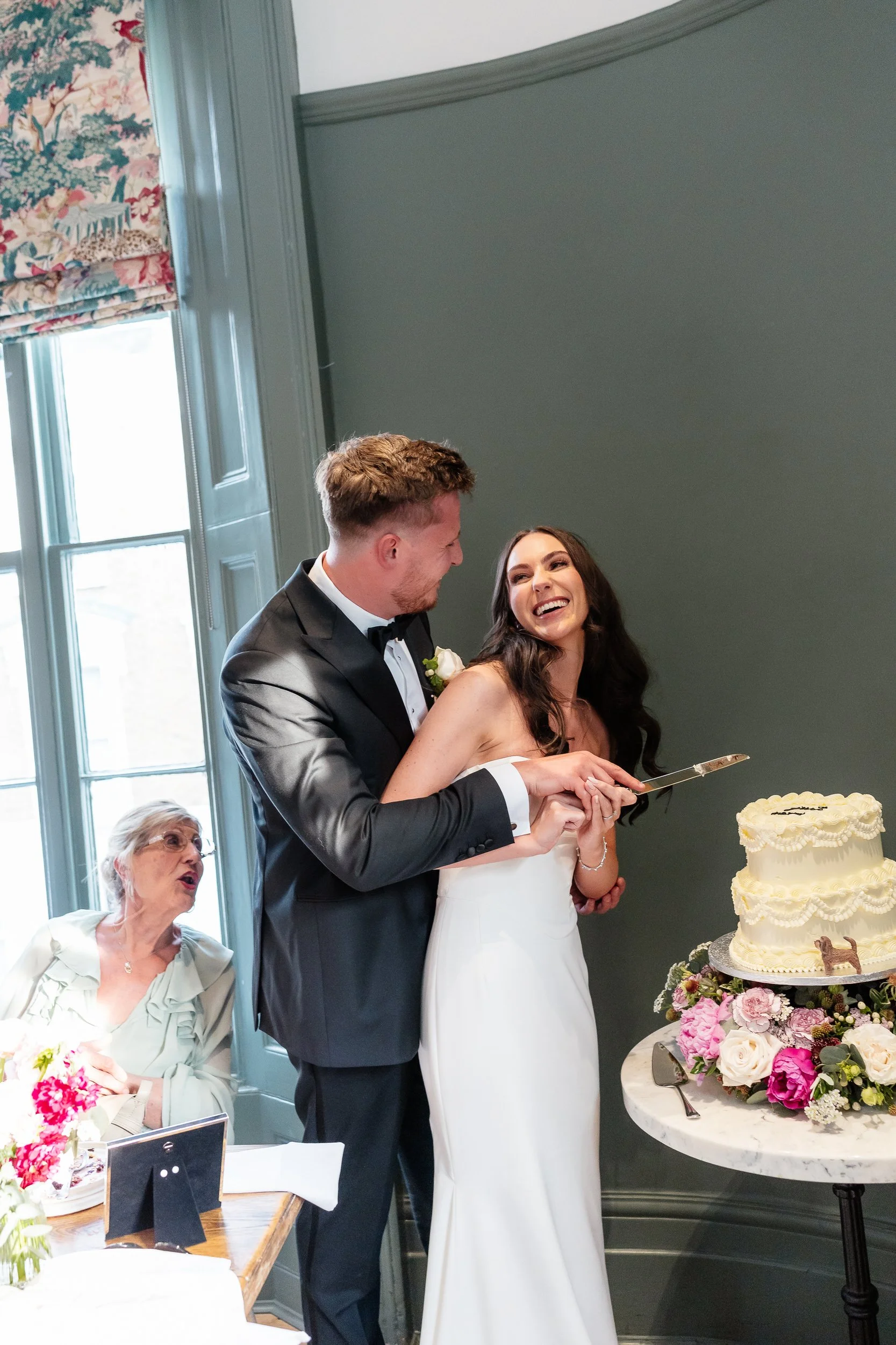 Zoe and Dan - Chelsea Town Hall -408.jpg