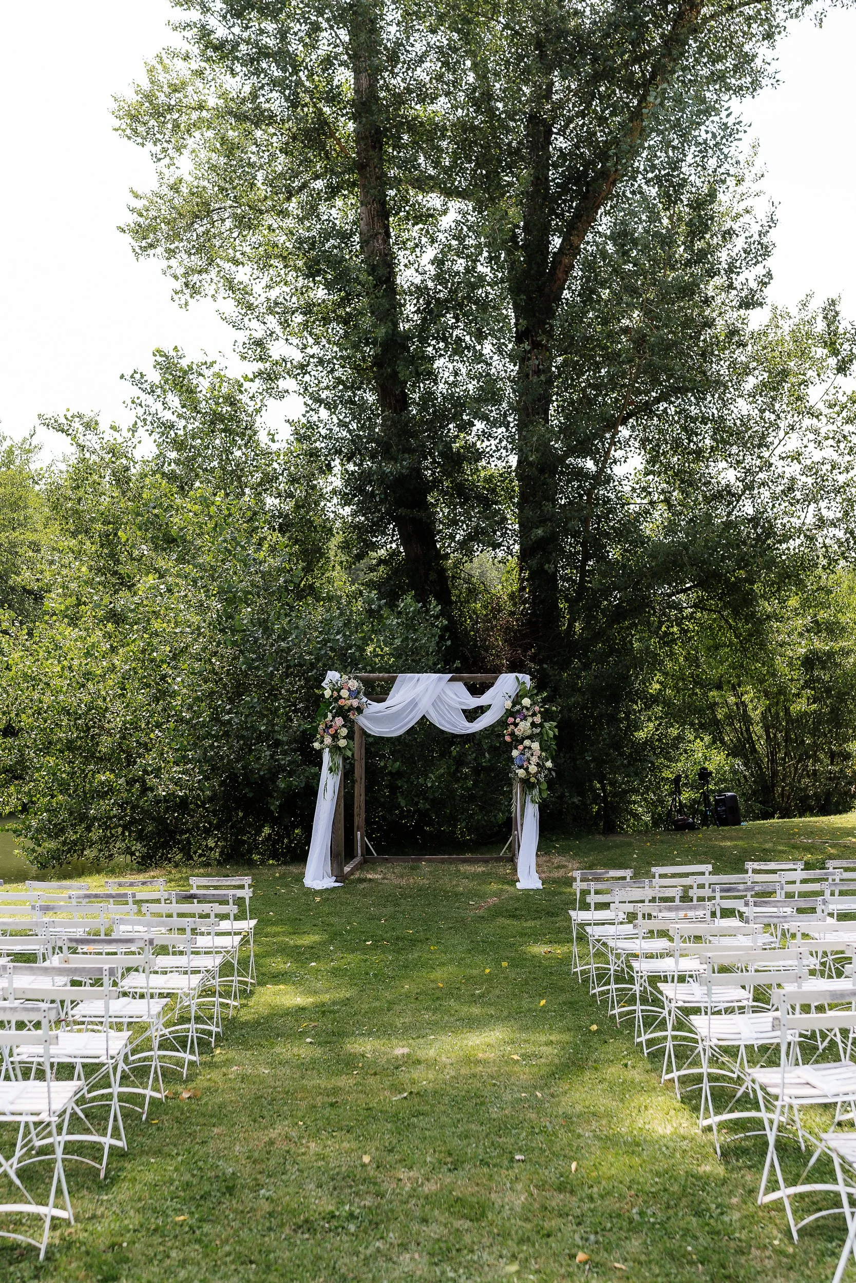 Annie and Remy - Chateau Lagorce Wedding-158.jpg