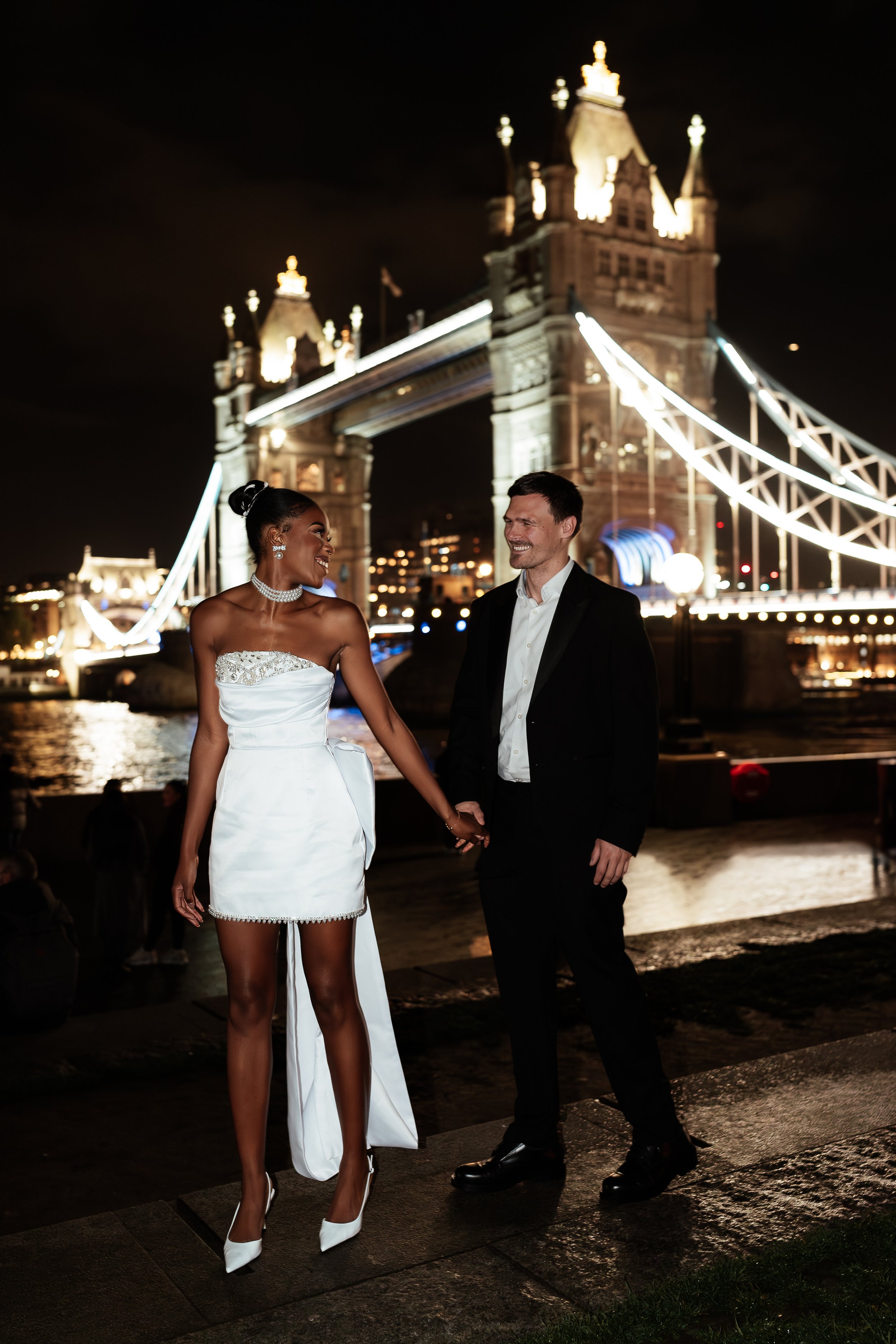 Kash and Brendan - London Engagement Shoot-14.jpg