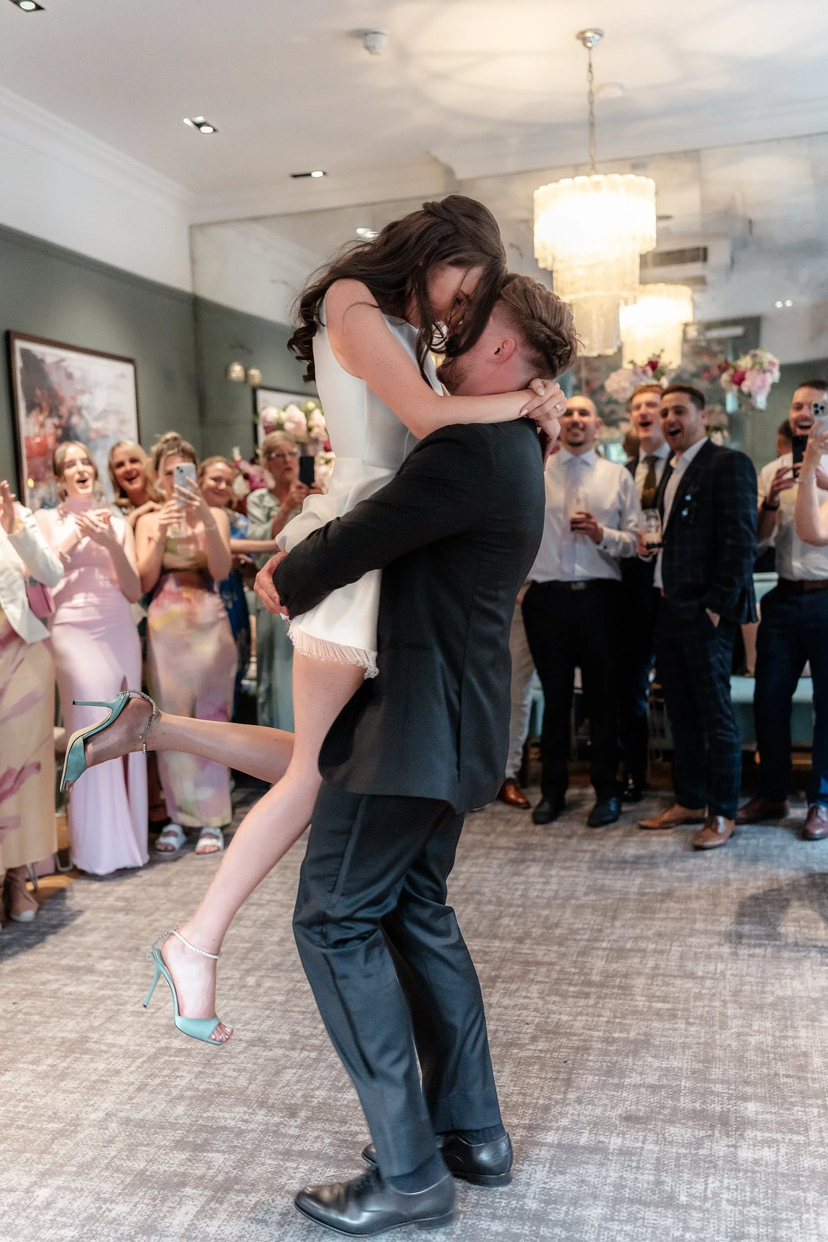 Zoe and Dan - Chelsea Town Hall -438.jpg