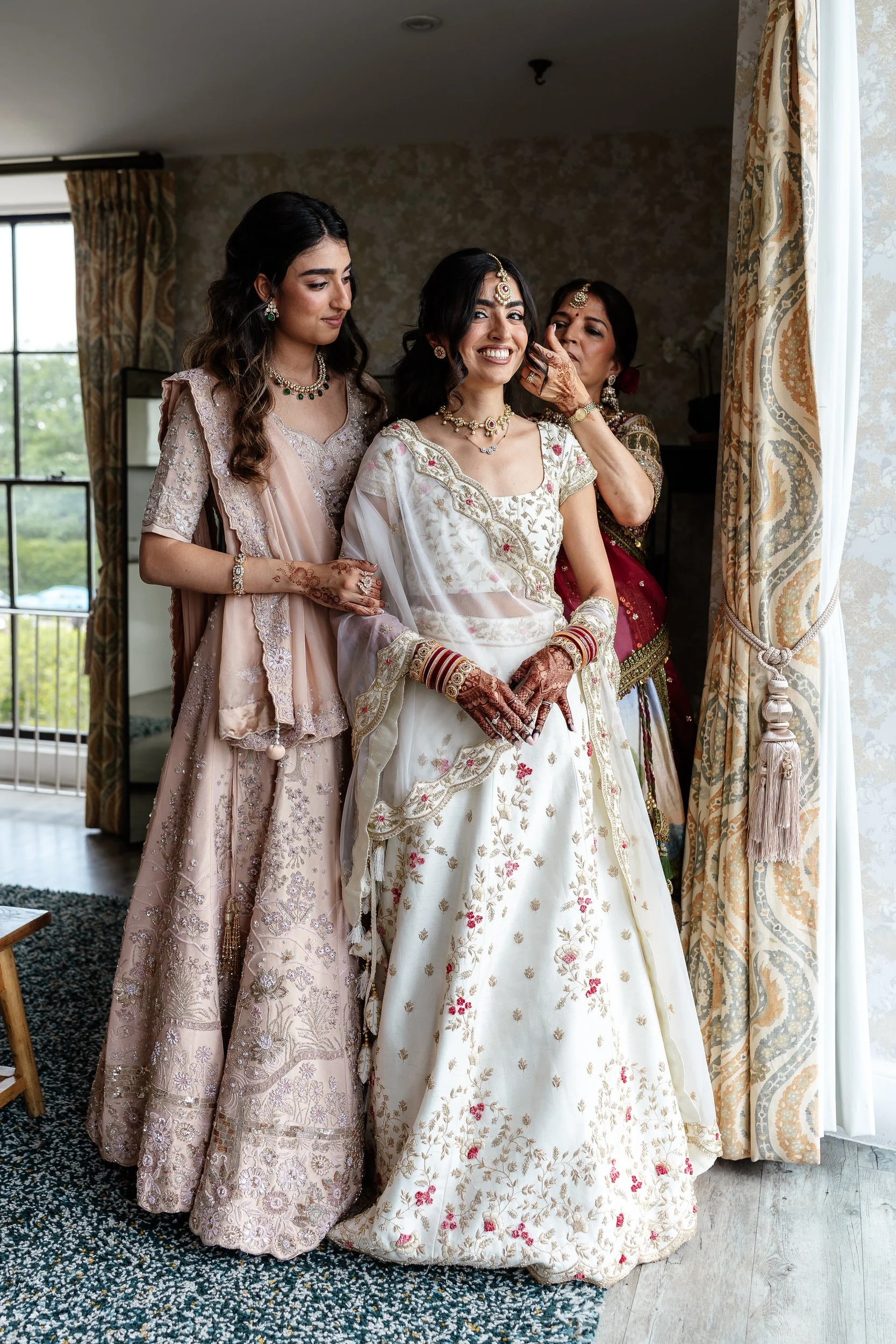 Asmita and Susil Froyle Park-8.jpg