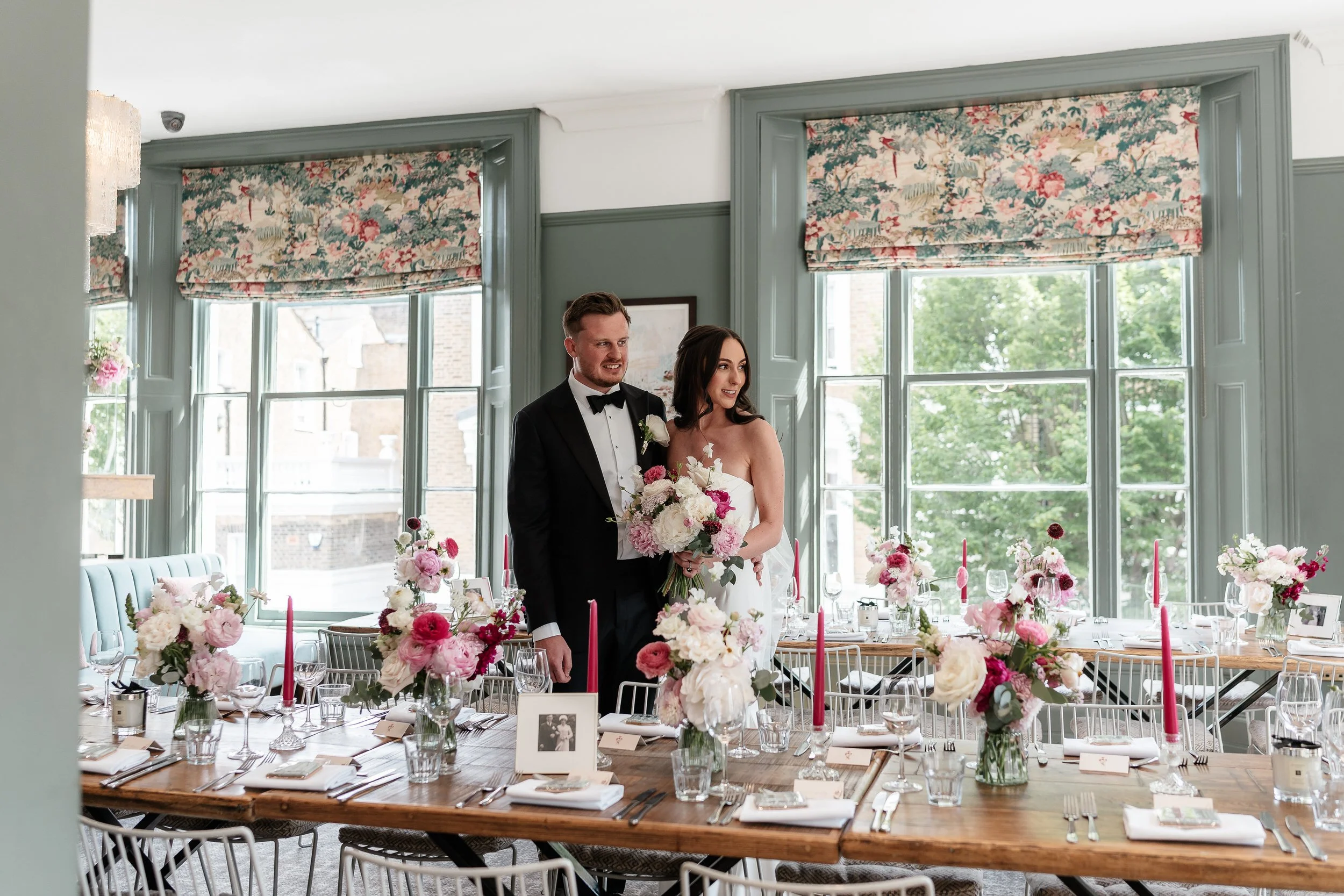 Zoe and Dan - Chelsea Town Hall -191.jpg