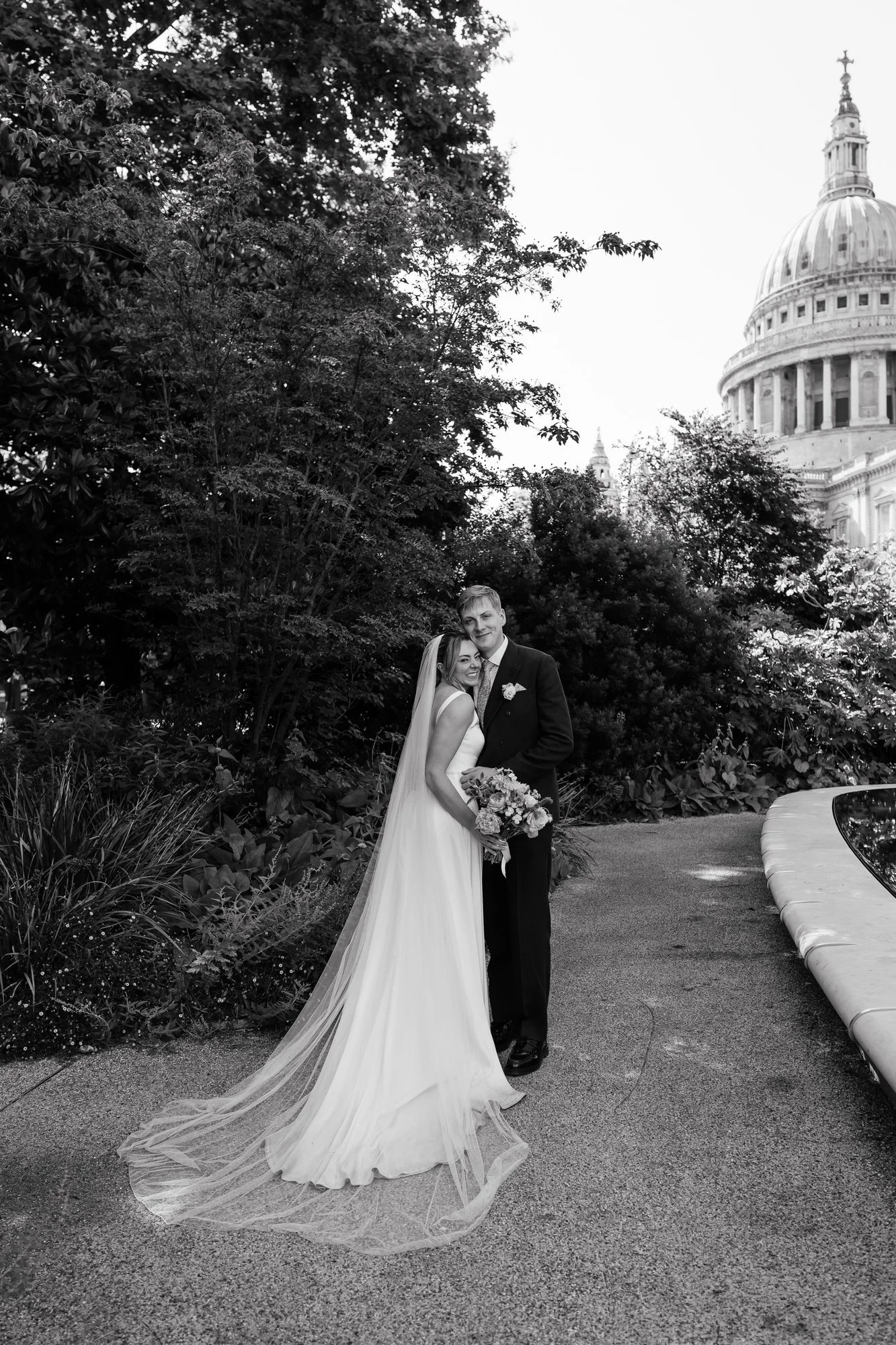Jaz and Harry - St Pauls Cathedral -45.jpg
