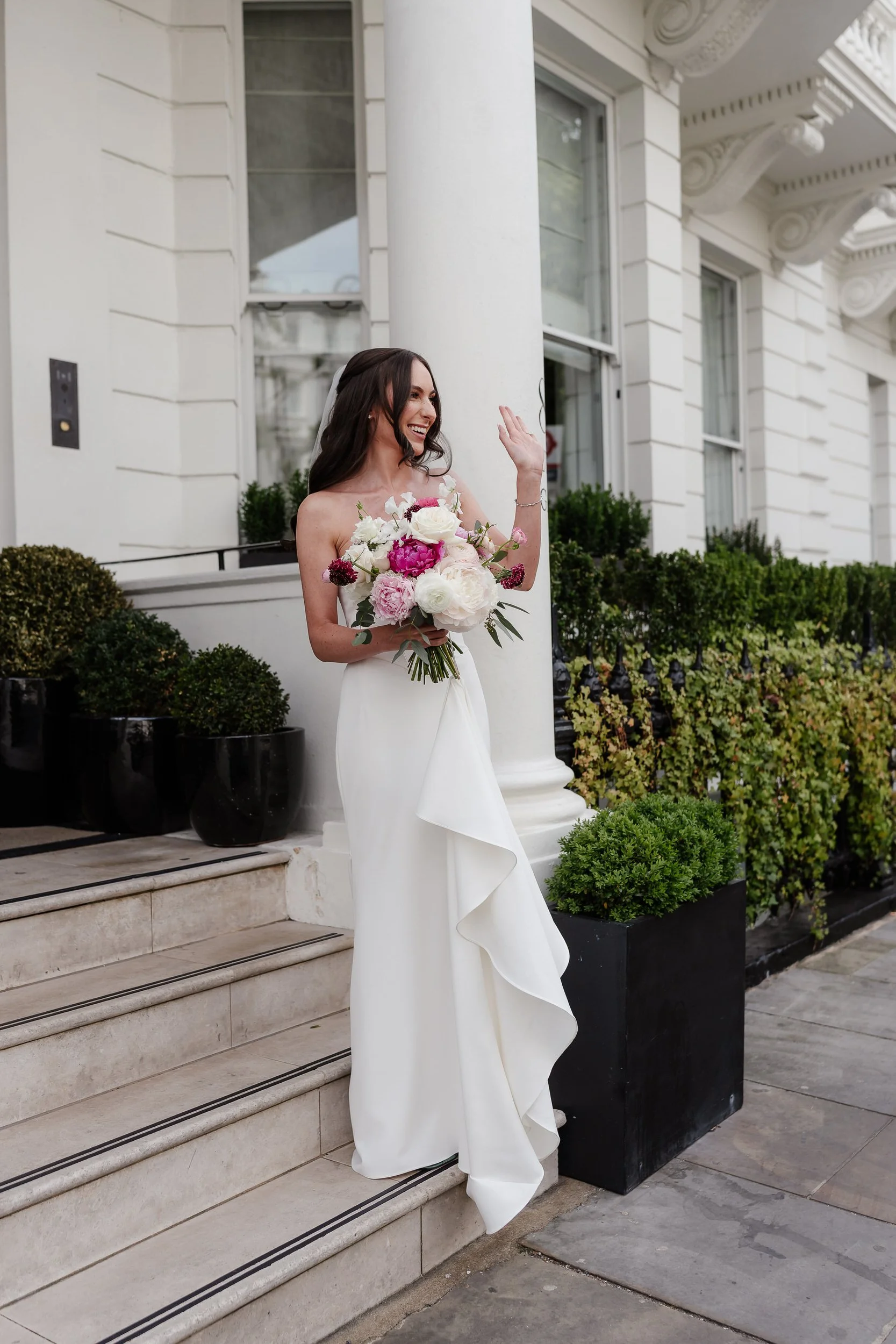 Zoe and Dan - Chelsea Town Hall -67.jpg