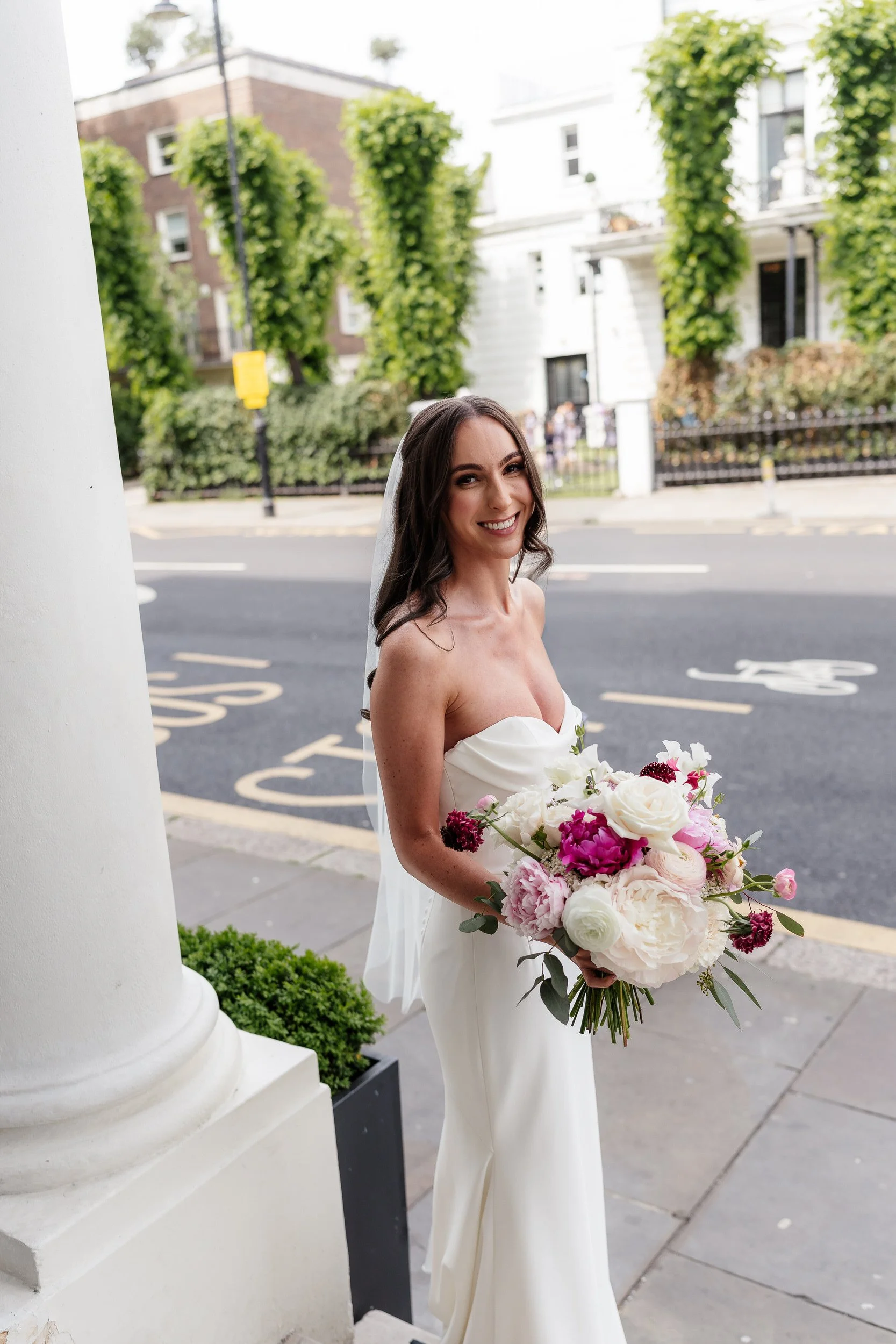 Zoe and Dan - Chelsea Town Hall -65.jpg