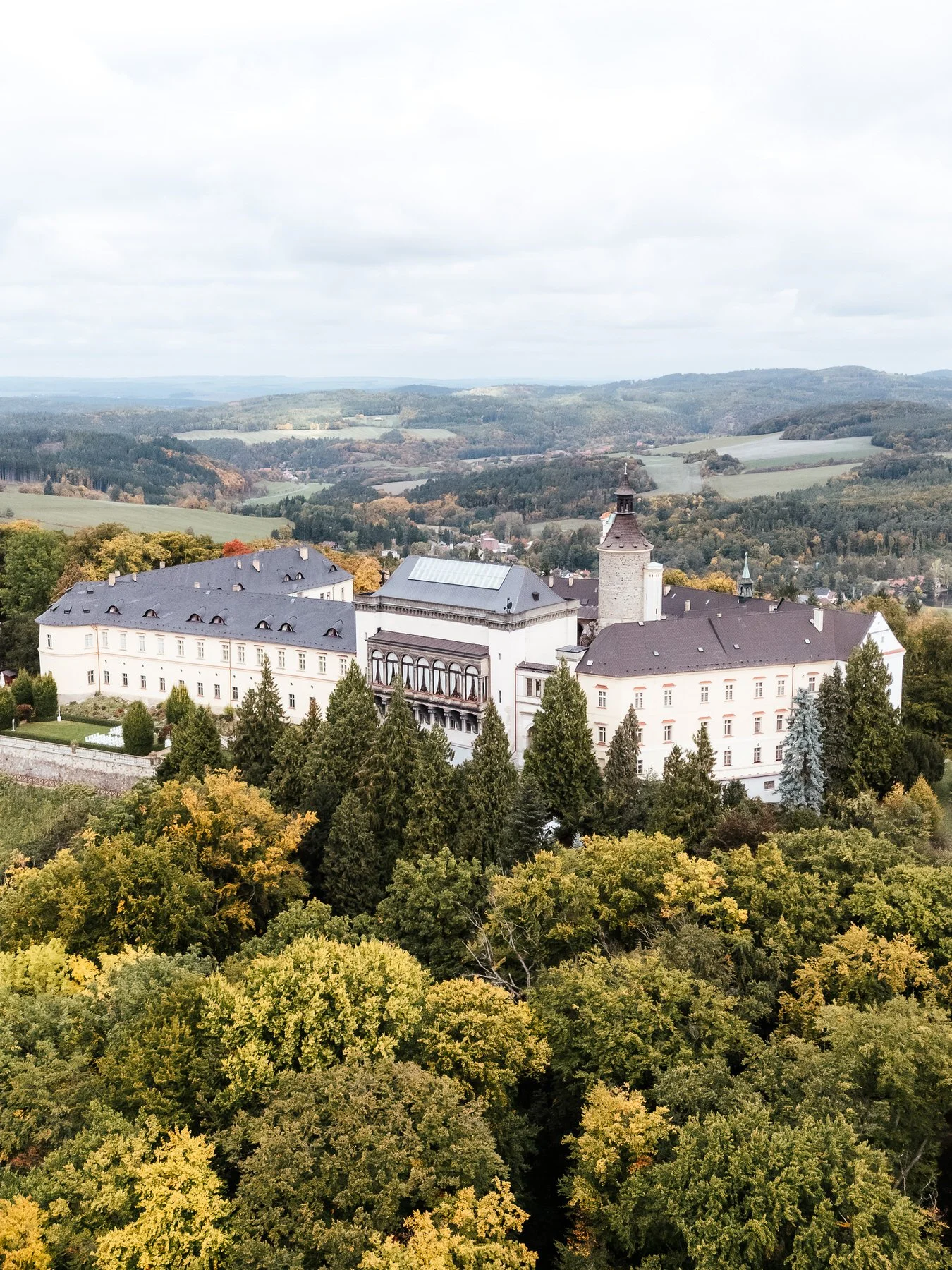 Veronika and Reece - Chateau Zbiroh - Weddings By Emma Olivia-2.jpg