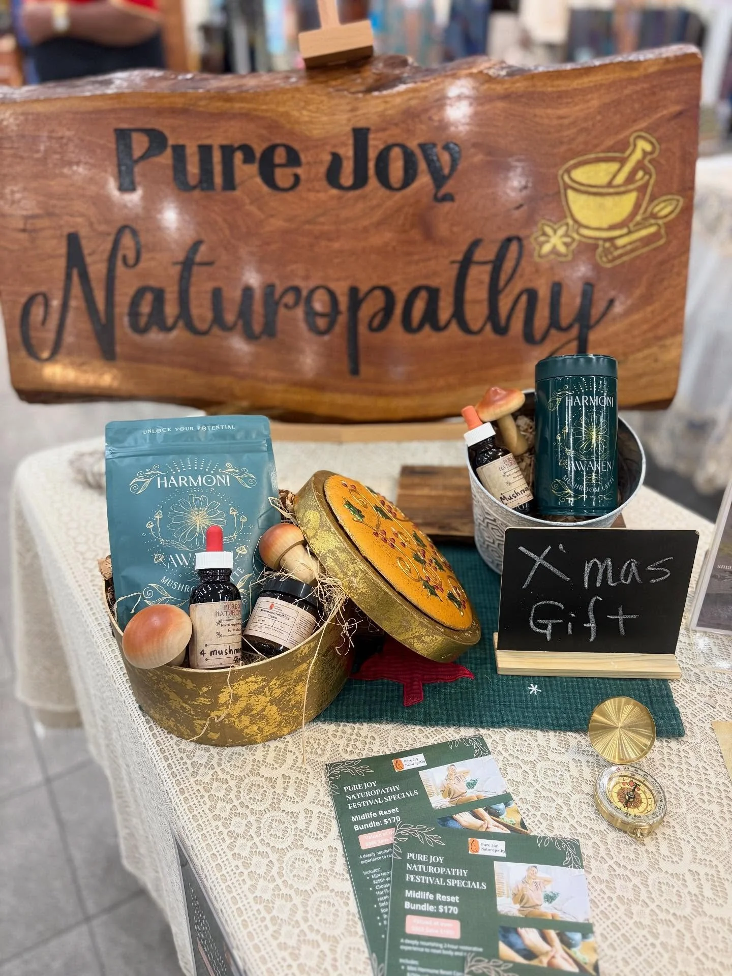 The Pier Market today! 

New products @harmoni_rituals beautiful mushroom blends, a great coffee alternative and wonderful Christmas gift 🎁 

#ikigai #localmarket #mushrooms #christmasgiftideas #naturopathy #herbs #ointment #tonic #remedies