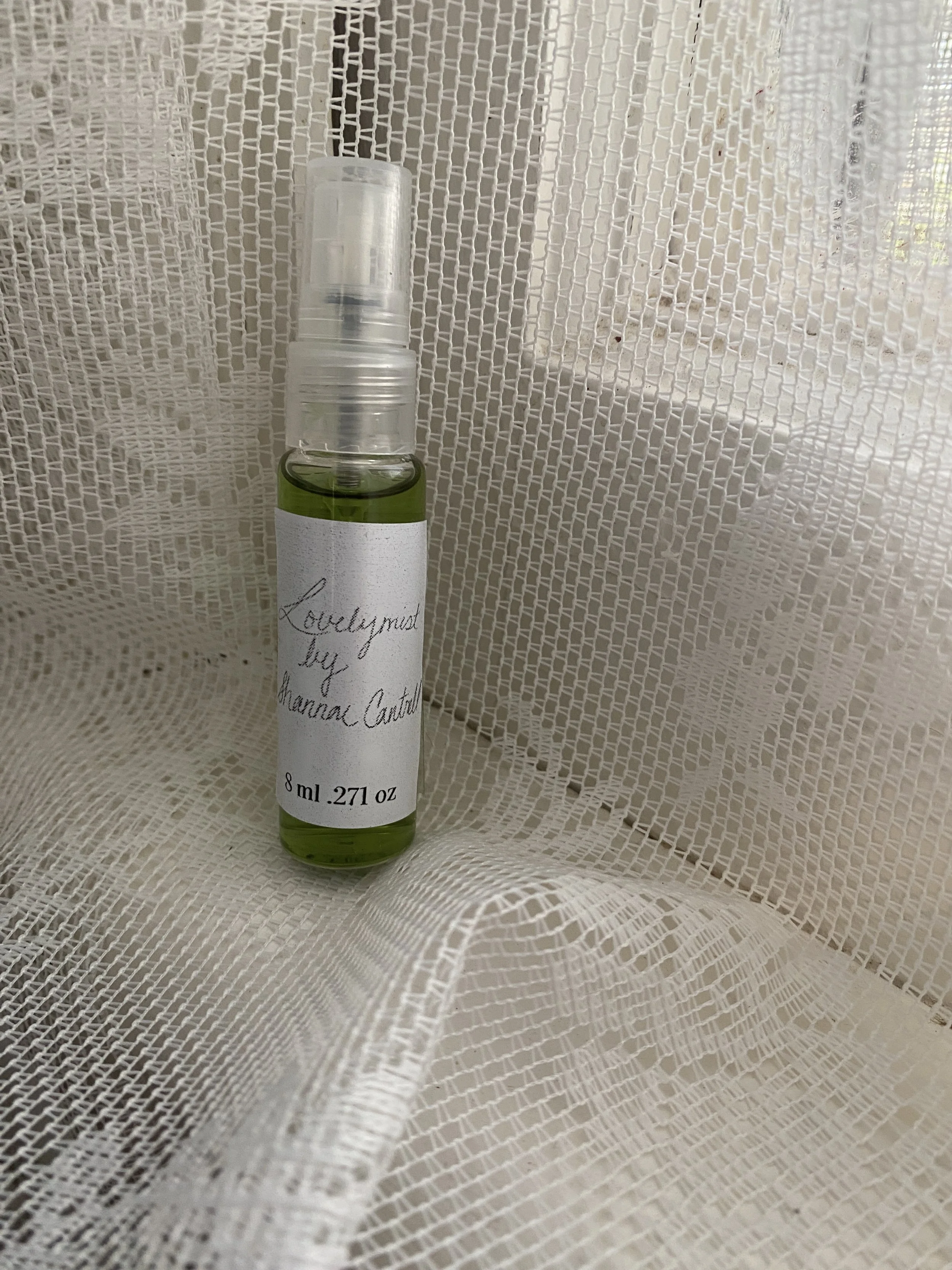 Lovelymisy 8 ml .271 oz.JPG