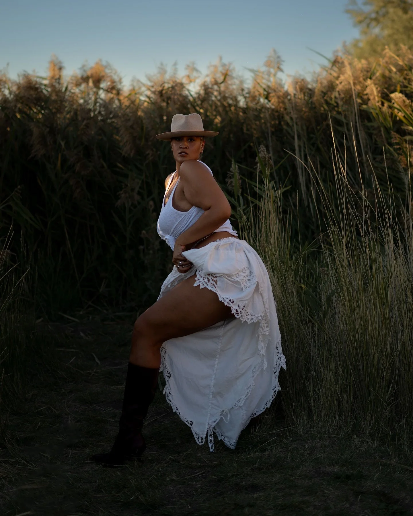 She&rsquo;s a T Y R A N T 🤠

Photographer: @kaycayphoto 
Model: @veronicapomee 
Designer: @kuulei.co 
Stylist: @lobeynii 

#xtrasznd #tongan #fashionstylist #aapi #fashionmodel #stylist #utah