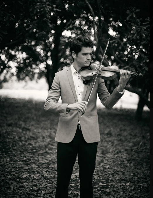 JONATHON GIN VIOLINIST