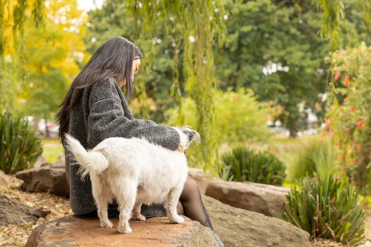 white-dog-mum-garden.jpg