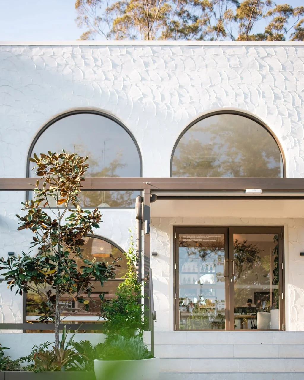 Just the essentials: good wine, moreish bar snacks, bougie tunes and the perfect window seat in The Hub. 

#rainforestcool #itwasallatamborinedream #checkintocheckout  #destinationscenicrim #thetamborine #boutiquehotel #mounttamborine #scenicrim @des