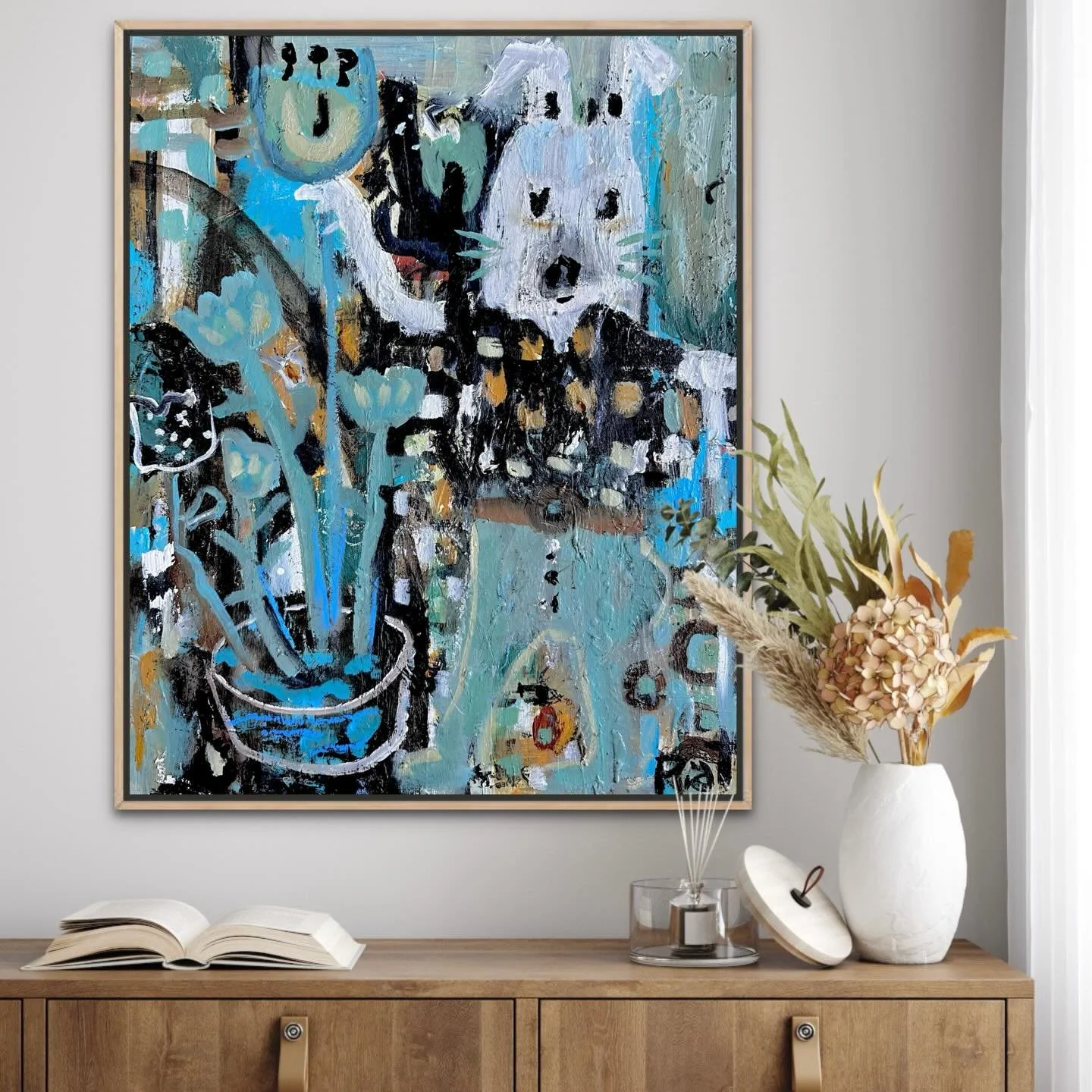If you notice flowers missing from your garden overnight chances are it is the Bunny Thief! He loves picking beautiful flowers under the moonlight and I was lucky enough to catch him unawares one night - Available now link in bio #theflowerthief #blu