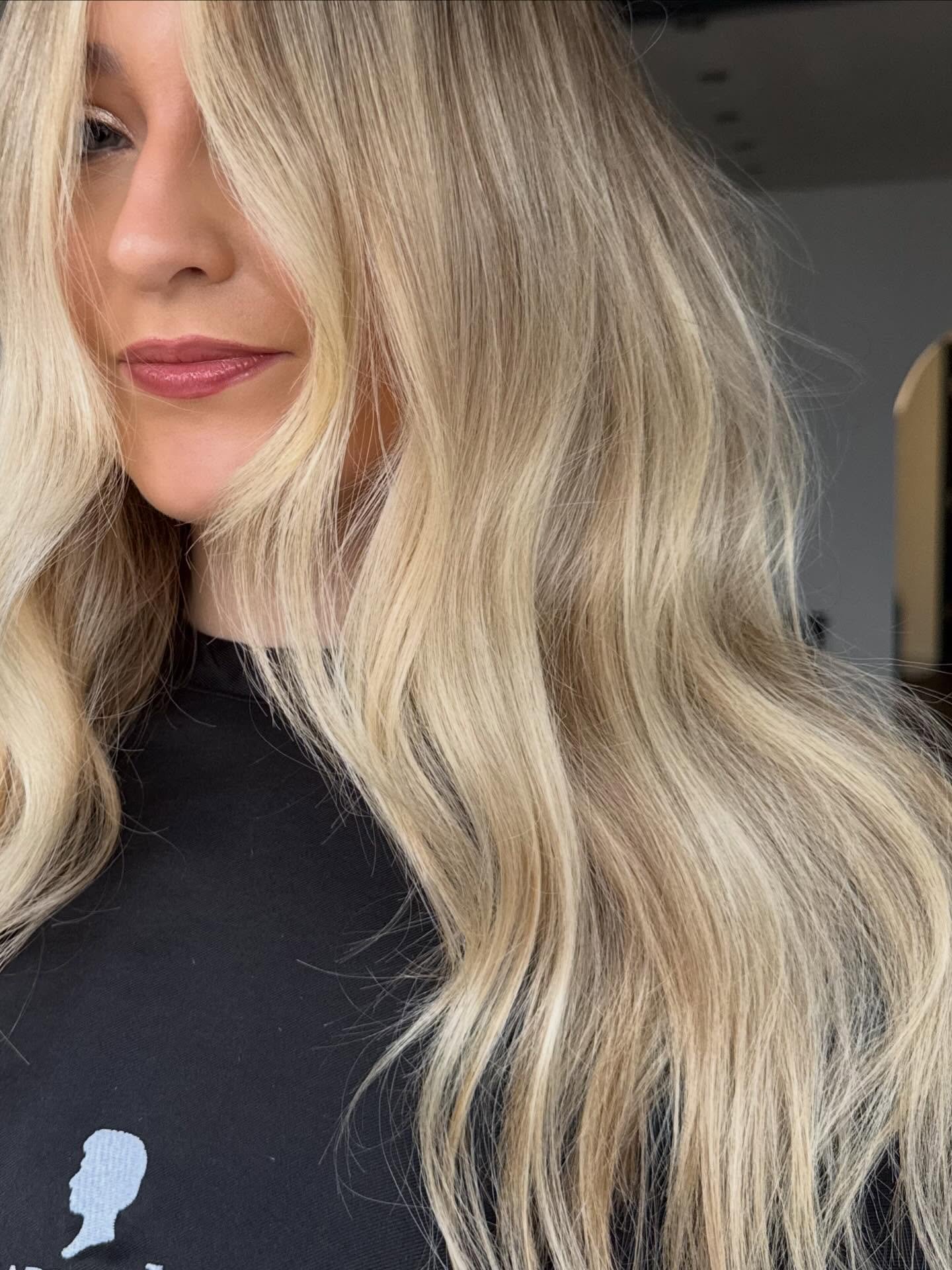 Bright and blended ✨

Swipe for process pics 📷

#hair #hairinspo #livedinhair #hairdresserbedford