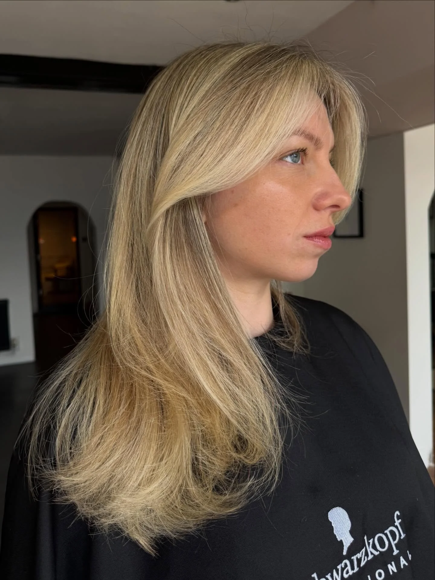 If you&rsquo;re struggling to get good pics of the hair with your clients, here are a few tips 👇🏼

📷 Create some movement and shape with the hair. After going on @nicolawelshhair masterclass - I learnt that you can&rsquo;t just take a quick pic an