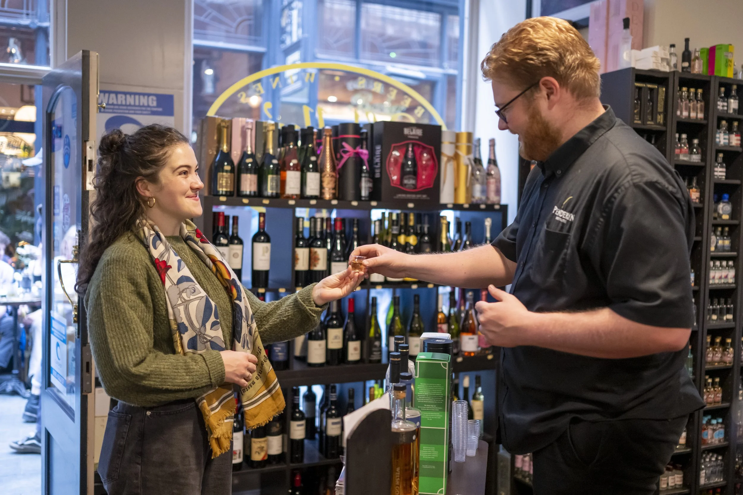 Diwrnod Dinas yr Arcêd Caerdydd yn dychwelyd gyda dros 100 o ddigwyddiadau, gostyngiadau a gwobrau