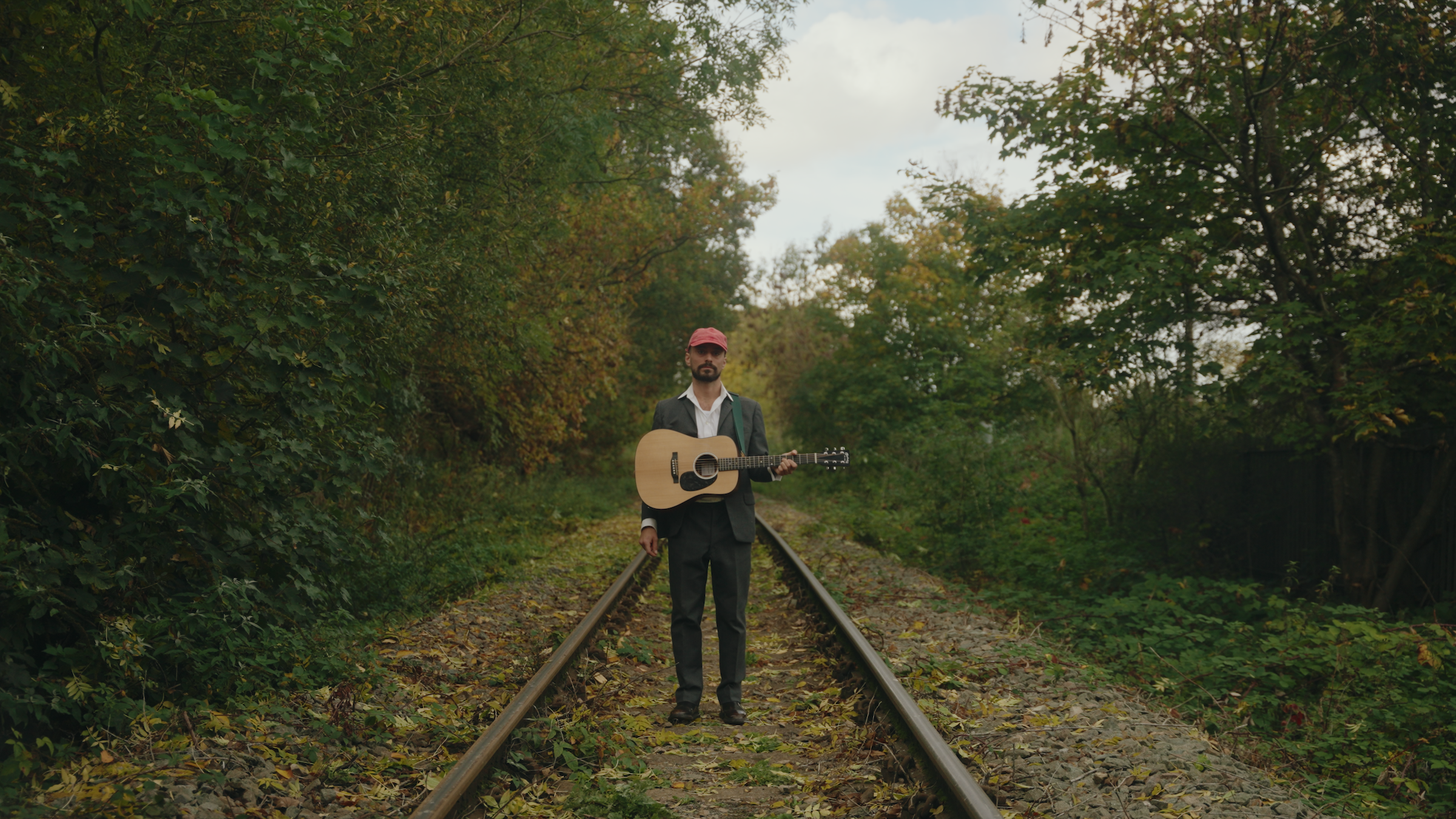 Pub Singer - Into the Woods / Paradise | Music Video